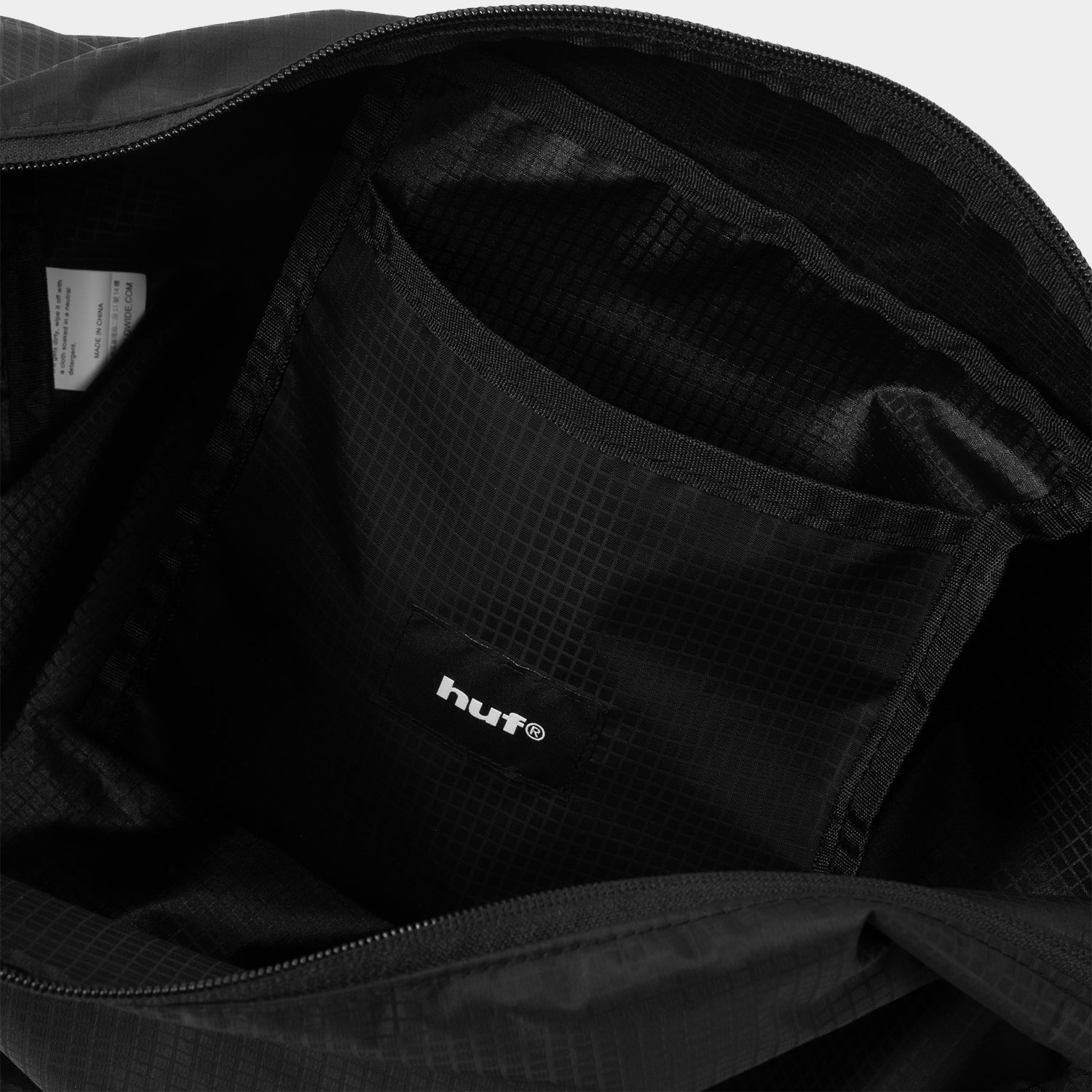 HUF (ハフ) Worldwide JP /BAGS(バッグ)/ HUF eightynine SHOULDER BAG商品 / LT BLUE