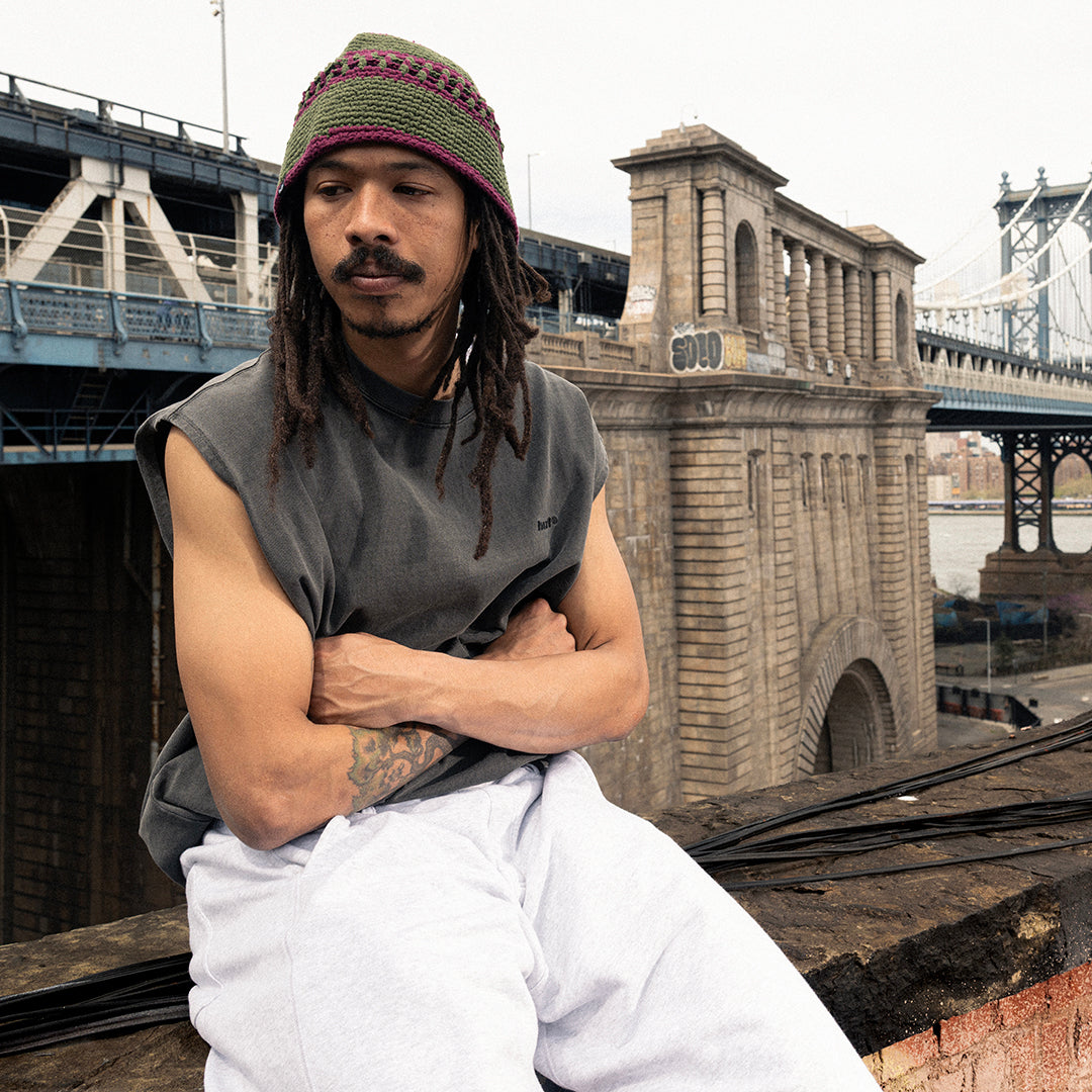 HUF (ハフ) Worldwide JP /TOPS & SHIRTS(トップス&シャツ)/ huf eightynine SLEEVELESS TOP商品 / BLACK