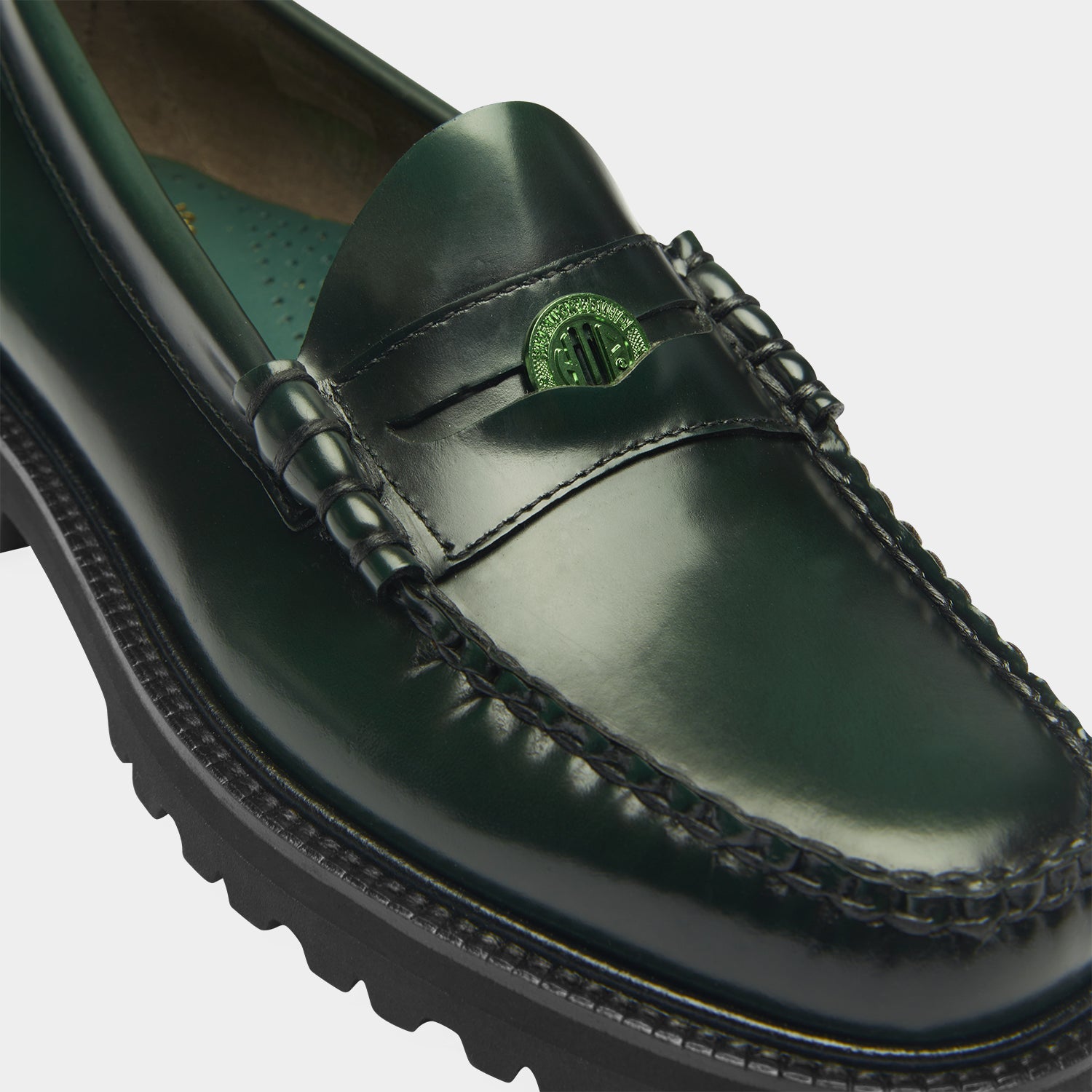 HUF (ハフ) Worldwide JP /FOOTWEAR(スニーカー)/ HUF X G.H.BASS LARSON PENNY商品 / BLACK