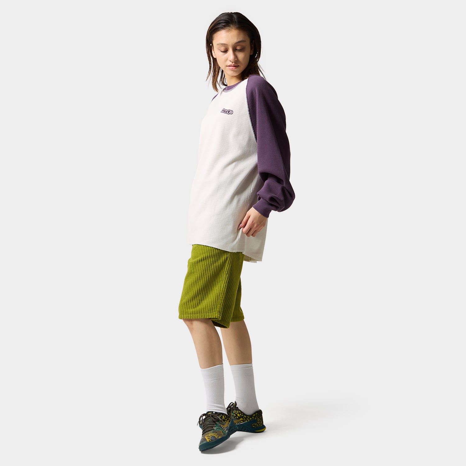 HUF (ハフ) Worldwide JP /TOPS & SHIRTS(トップス&シャツ)/ 89 OUTLINE LS RAGLAN商品 / BLACK