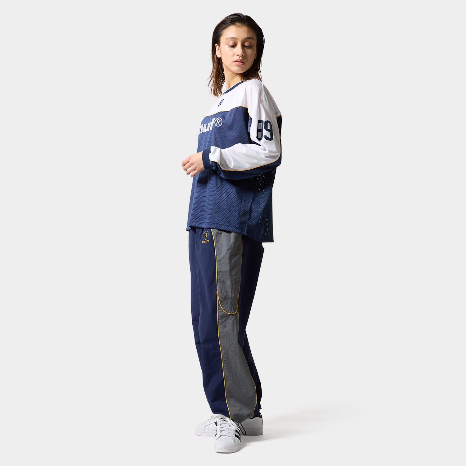 HUF (ハフ) Worldwide JP /TOPS & SHIRTS(トップス&シャツ)/ HUF eightynine FOOTBALL TOP商品 / NAVY