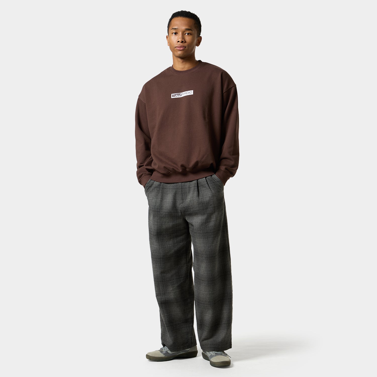 HUF (ハフ) Worldwide JP /KNITS & SWEATERS(ニット&セーター)/ MIDNIGHT RADIO CREW商品 / BLACK