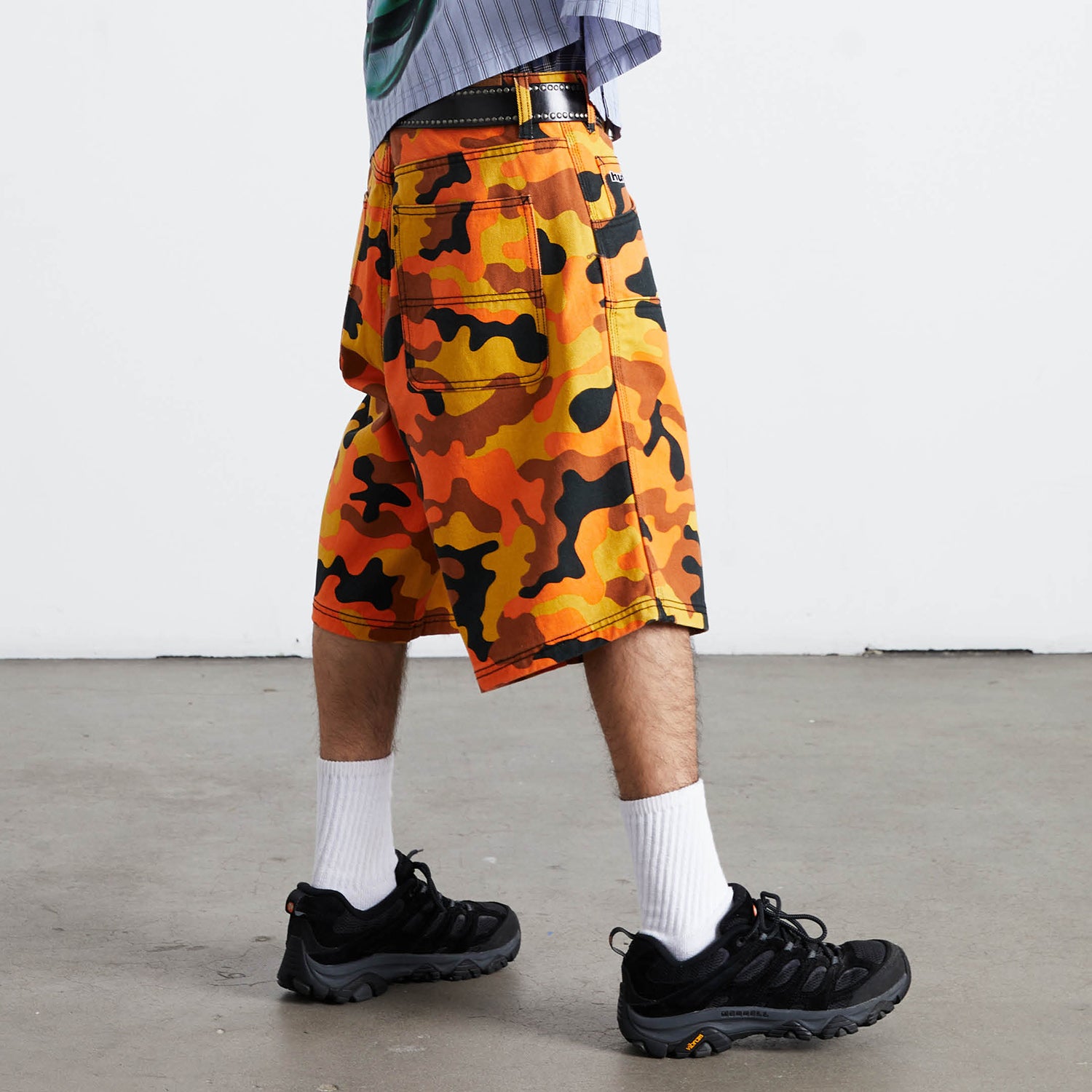 HUF (ハフ) Worldwide JP /SHORTS(ショーツ)/ KINDA LOOSE DOUBLE KNEE CAMO SHORT商品 / LAVA