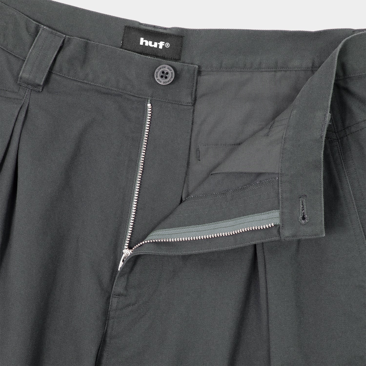 HUF (ハフ) Worldwide JP /PANTS(パンツ)/ HUF TWO TUCK TROUSER商品 / CHARCOAL GREY