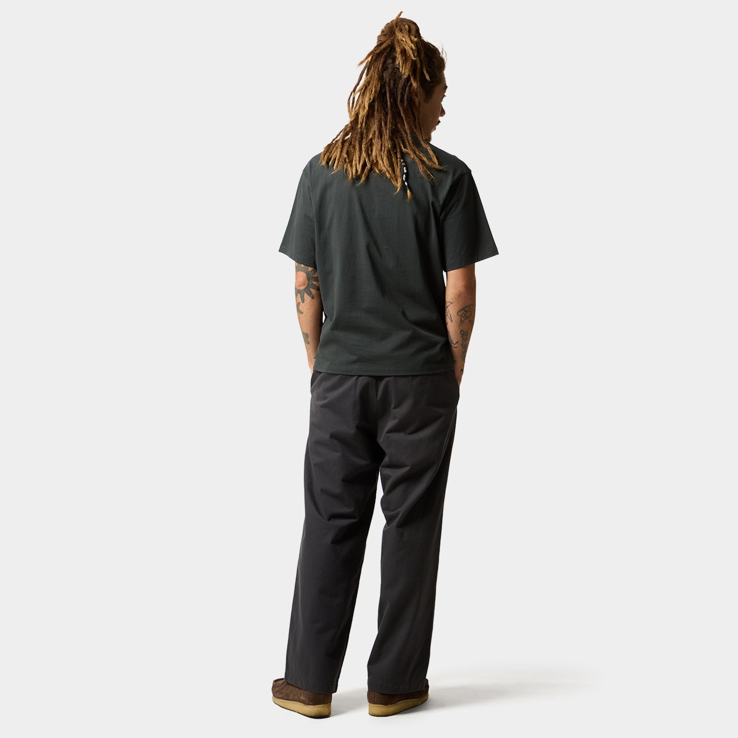 HUF (ハフ) Worldwide JP /PANTS(パンツ)/ HUF TWO TUCK TROUSER商品 / CHARCOAL GREY