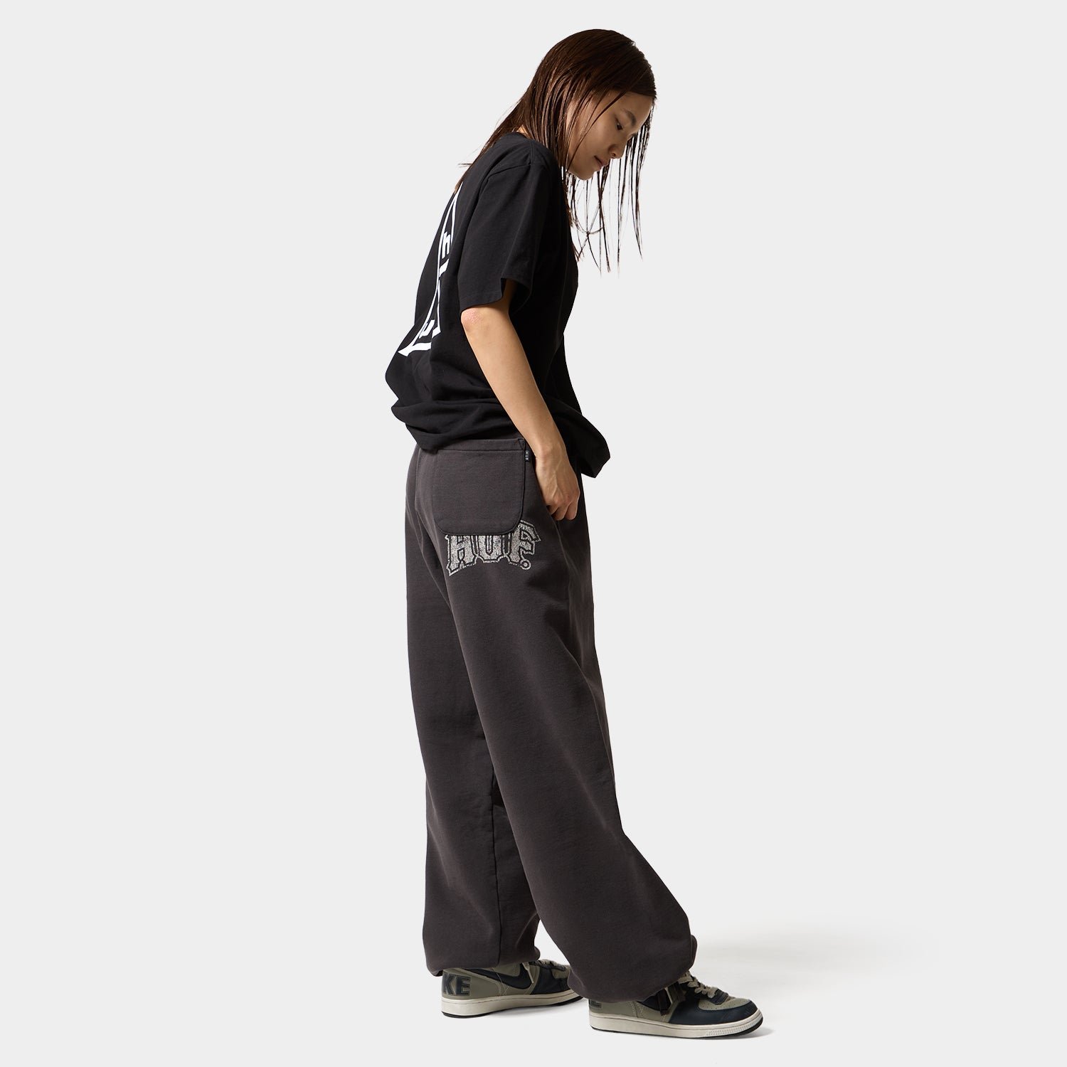 HUF (ハフ) Worldwide JP /PANTS(パンツ)/ CLASSIC ARCH FLEECE PANT商品 / BLEACH