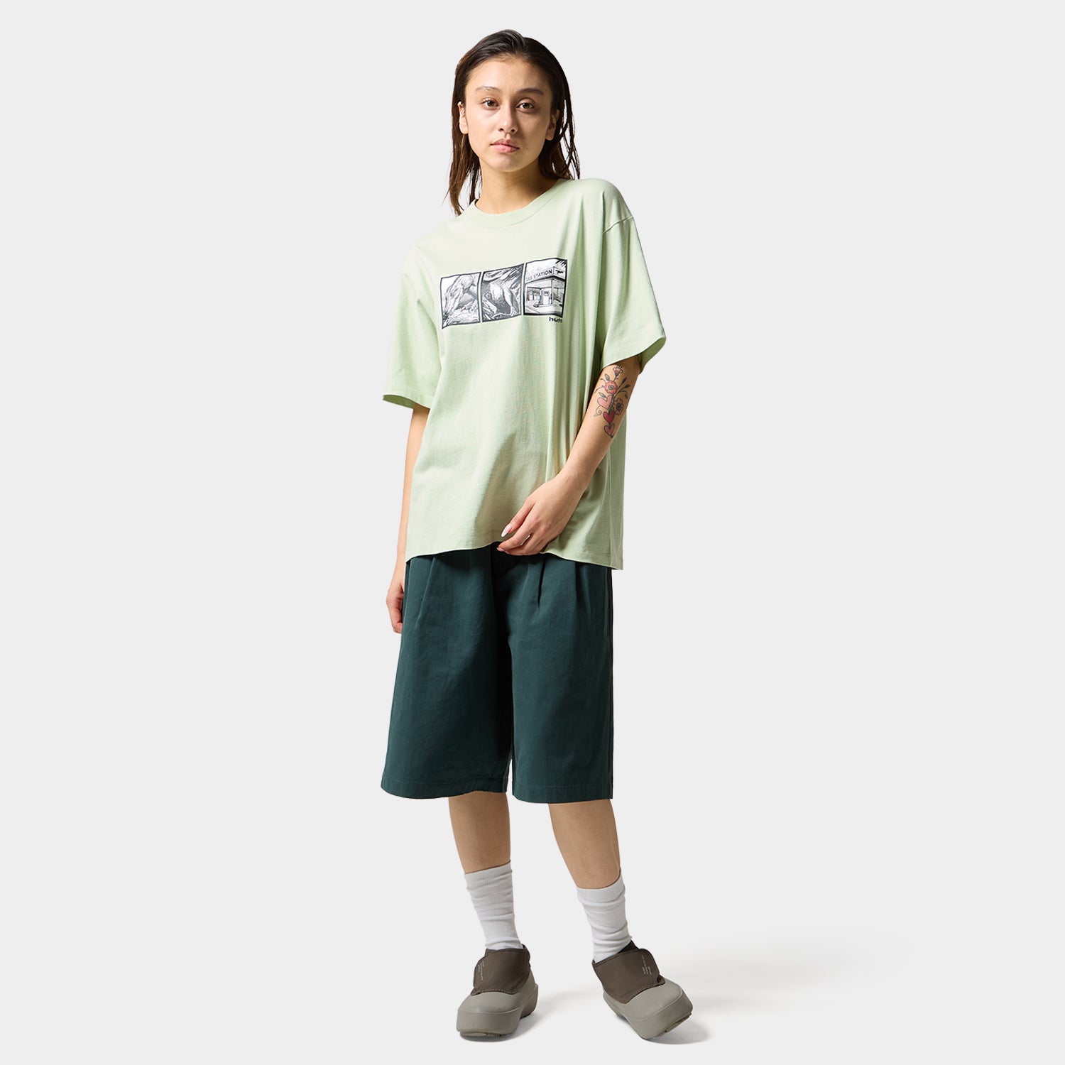 HUF (ハフ) Worldwide JP /T-SHIRTS(Tシャツ)/ FOSSIL FUEL TEE商品 / CUCUMBER