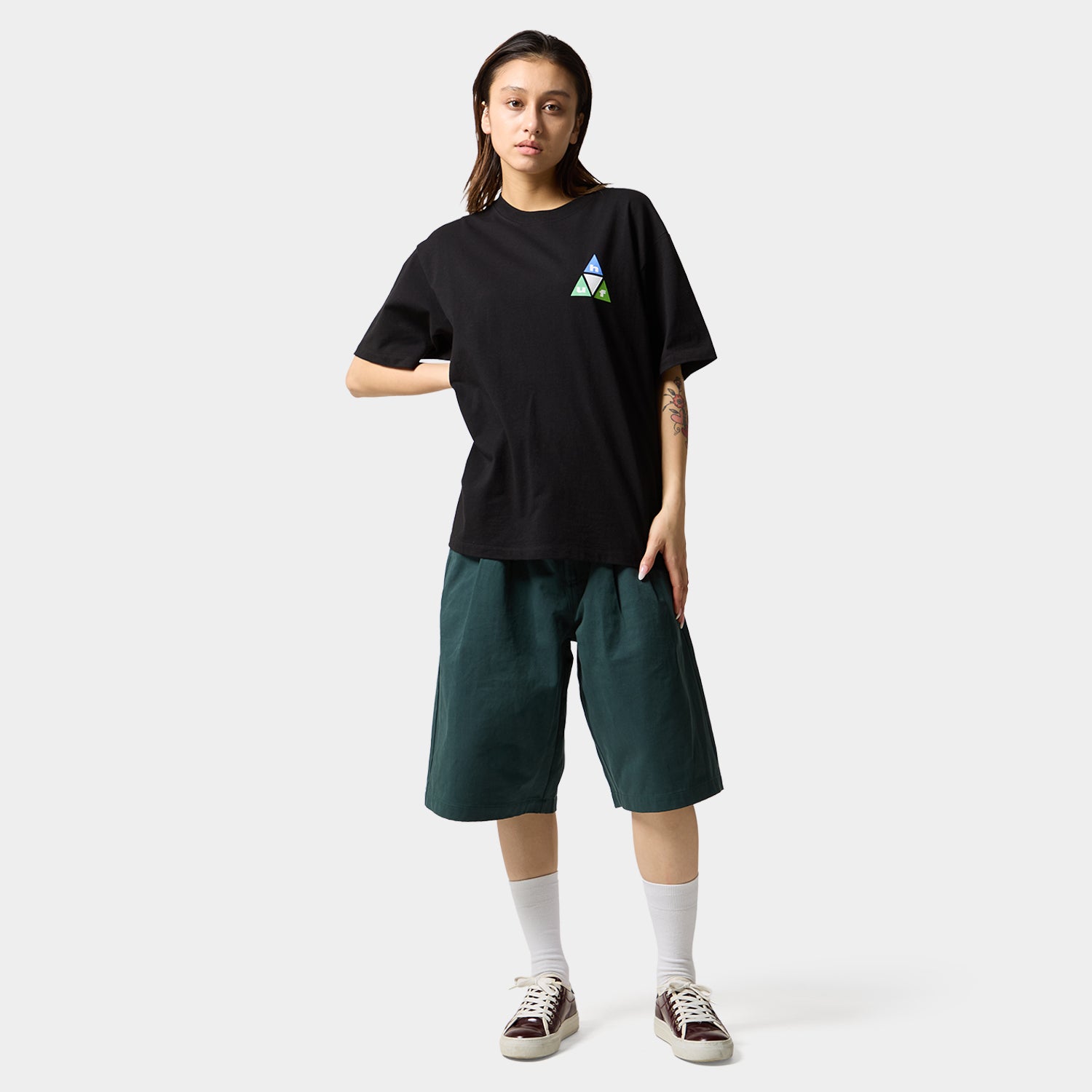 HUF (ハフ) Worldwide JP /T-SHIRTS(Tシャツ)/ PRISM TT TEE商品 / WHITE