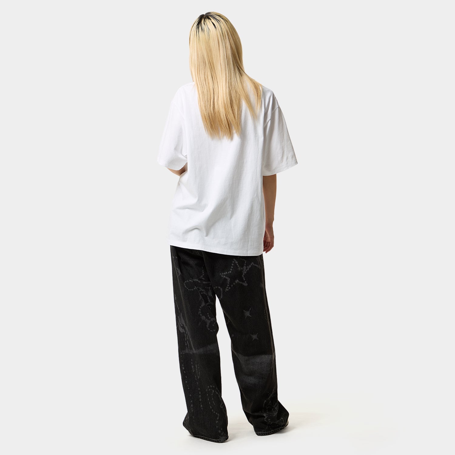 HUF (ハフ) Worldwide JP /T-SHIRTS(Tシャツ)/ CHILL DOG TEE商品 / WHITE