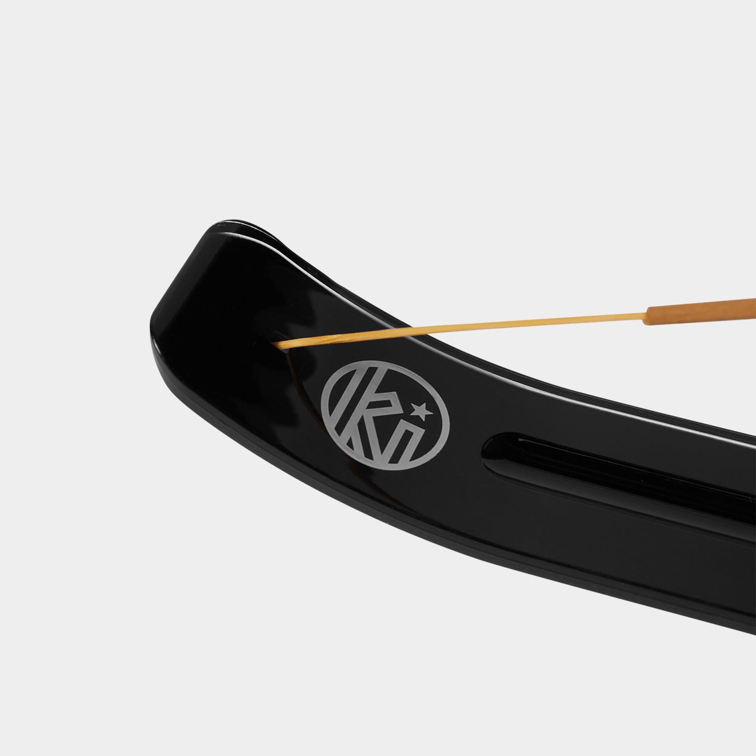 HUF (ハフ) Worldwide JP /OTHERS（その他アクセサリー）/ HUF X KUUMBA INTERNATIONAL KUUMBA ACRYLIC INCENSE TRAY HOLDER商品 / BLACK
