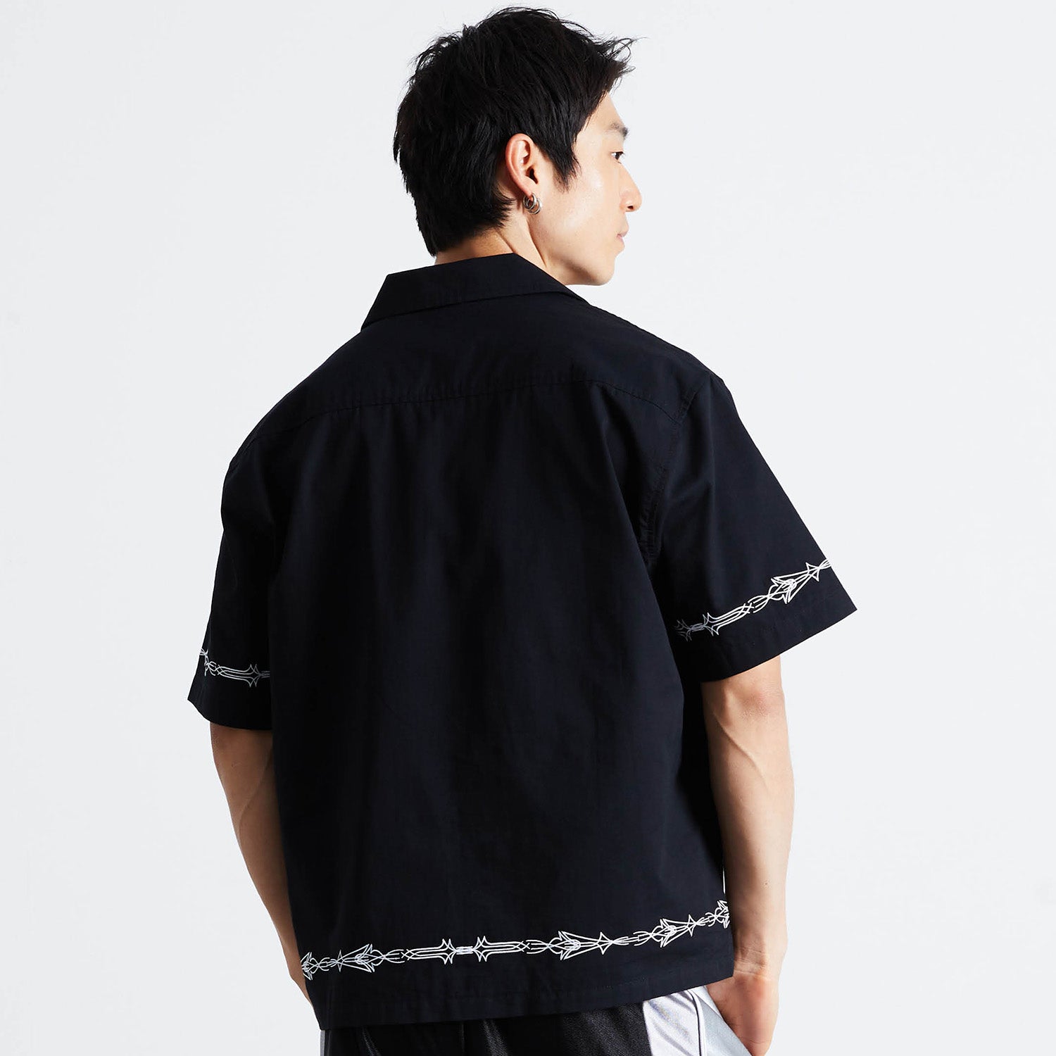 HUF (ハフ) Worldwide JP /TOPS & SHIRTS（トップス&シャツ）/ PINSTRIPE EMBROIDERED RESORT SHIRT商品 / AVOCADO