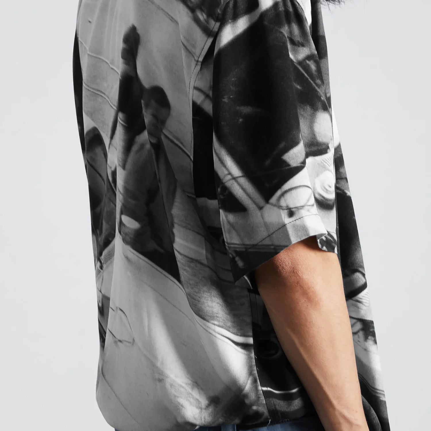 HUF (ハフ) Worldwide JP /TOPS & SHIRTS（トップス&シャツ）/ BURNSIDE RESORT SHIRT商品 / MULTI