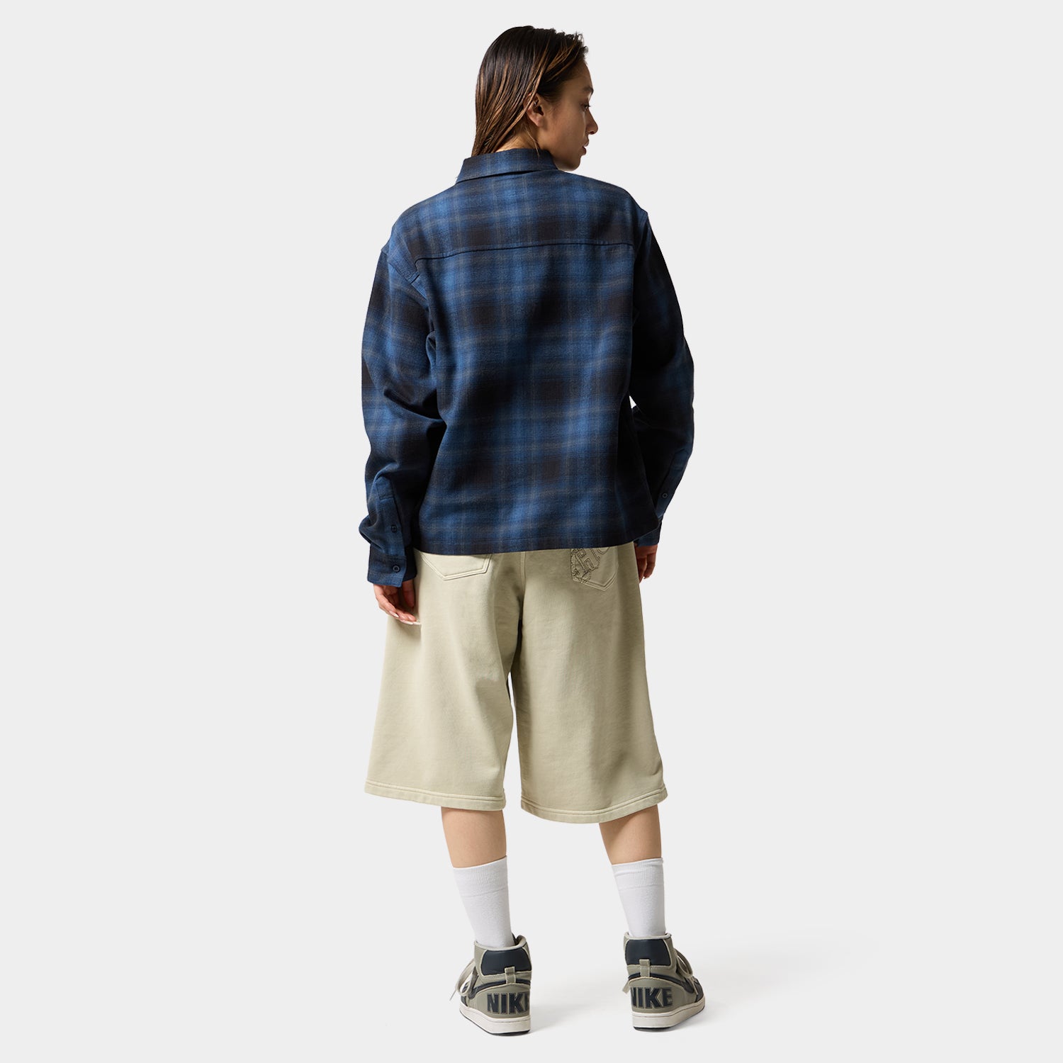 HUF (ハフ) Worldwide JP /TOPS & SHIRTS（トップス&シャツ）/ 89 OUTLINE PLAID ZIP SHIRT商品 / BLACK