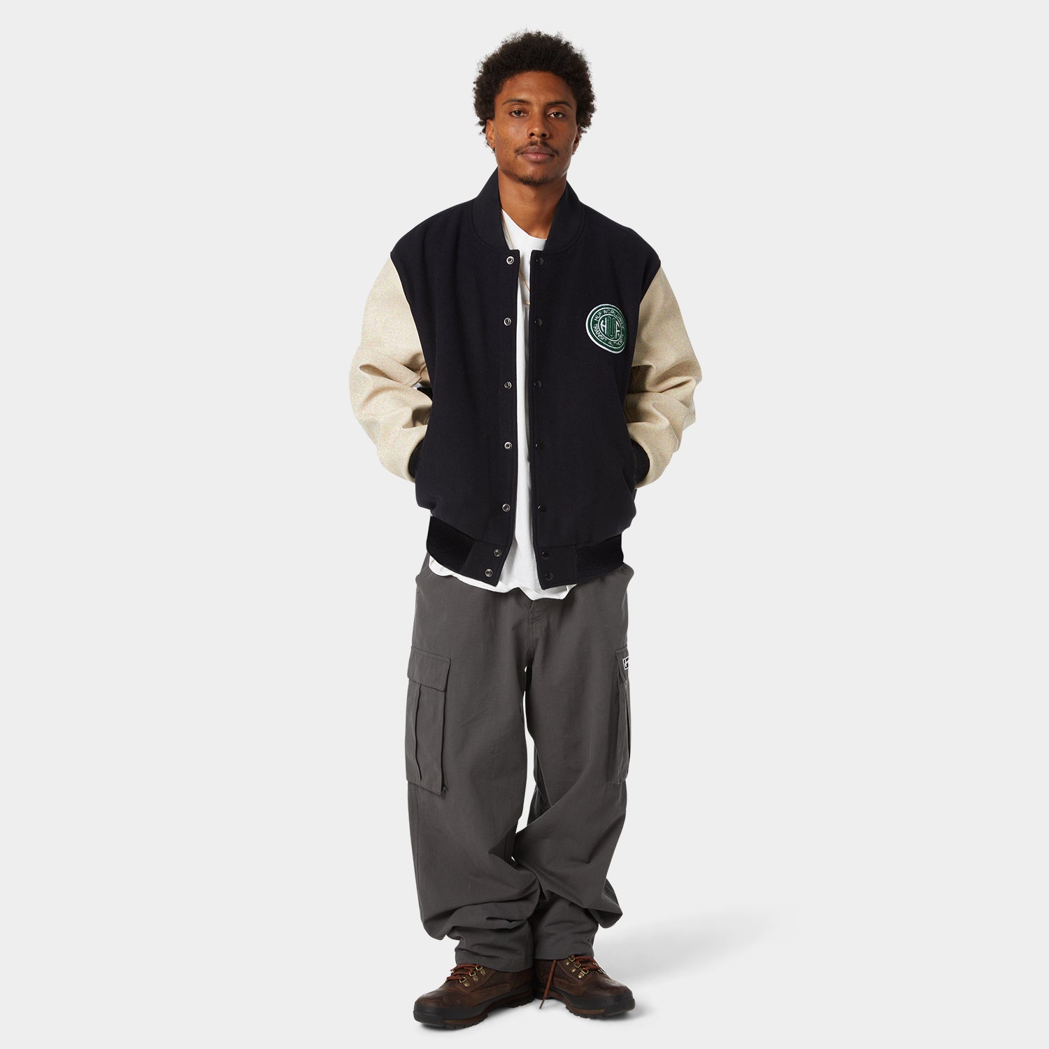 HUF (ハフ) Worldwide JP /JACKETS（ジャケット）/ GLOBAL TRANSIT VARSITY JACKET商品 / NAVY