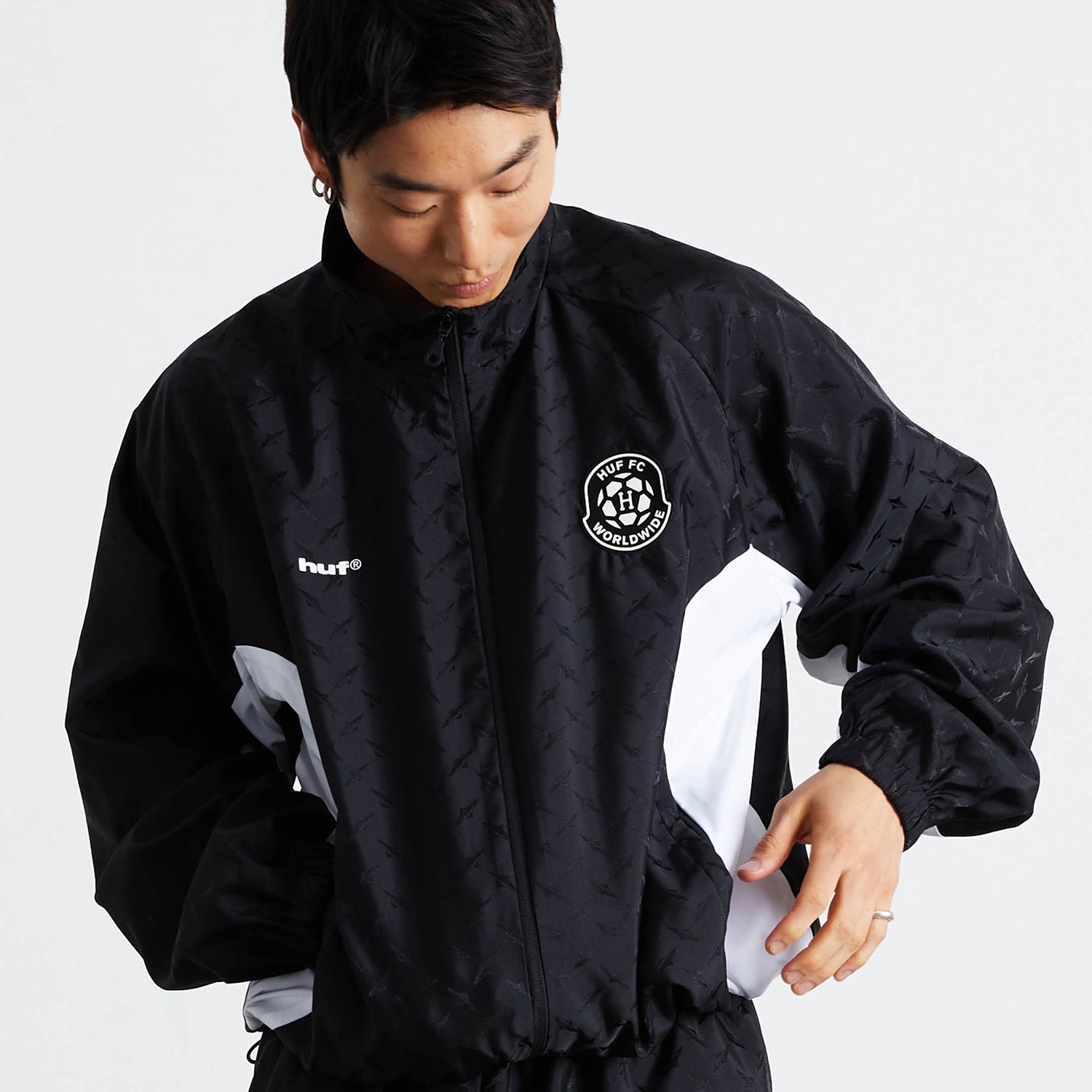 HUF (ハフ) Worldwide JP /JACKETS（ジャケット）/ HUF FC WINDBREAKER商品 / BLACK