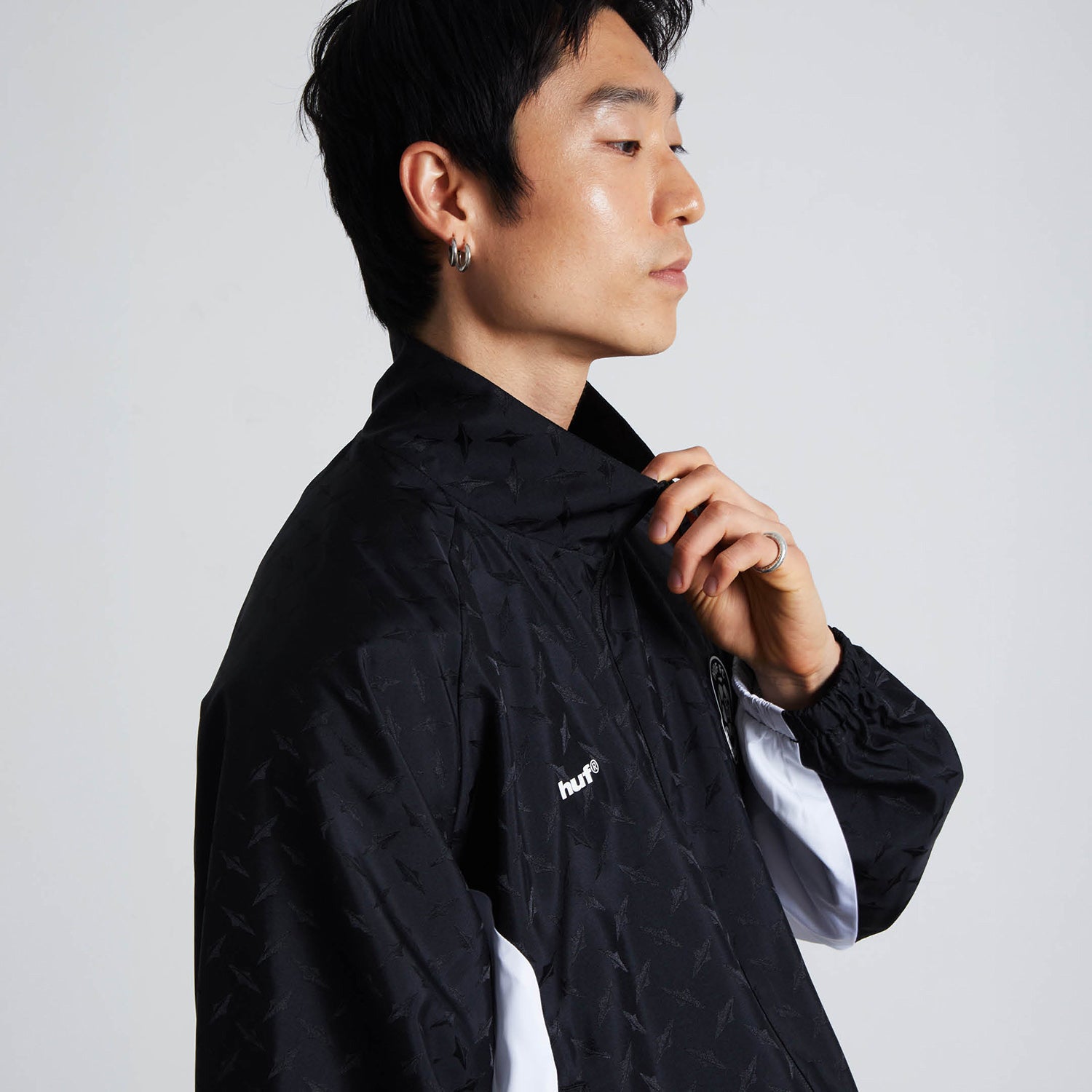 HUF (ハフ) Worldwide JP /JACKETS（ジャケット）/ HUF FC WINDBREAKER商品 / BLACK