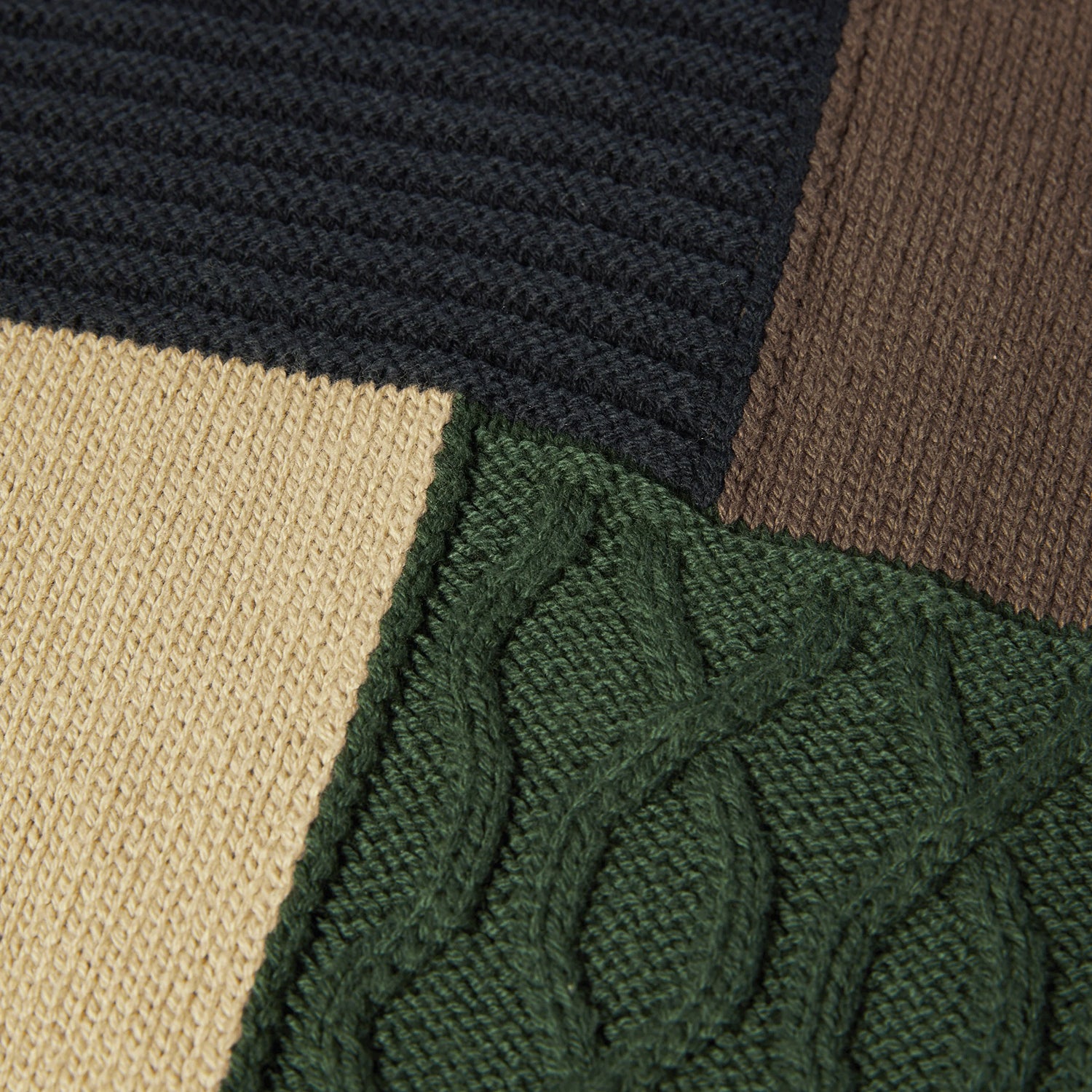 HUF (ハフ) Worldwide JP /KNITS & SWEATERS（ニット&セーター）/ COLUMBIA CABLE KNIT SWEATER商品 / MULTI