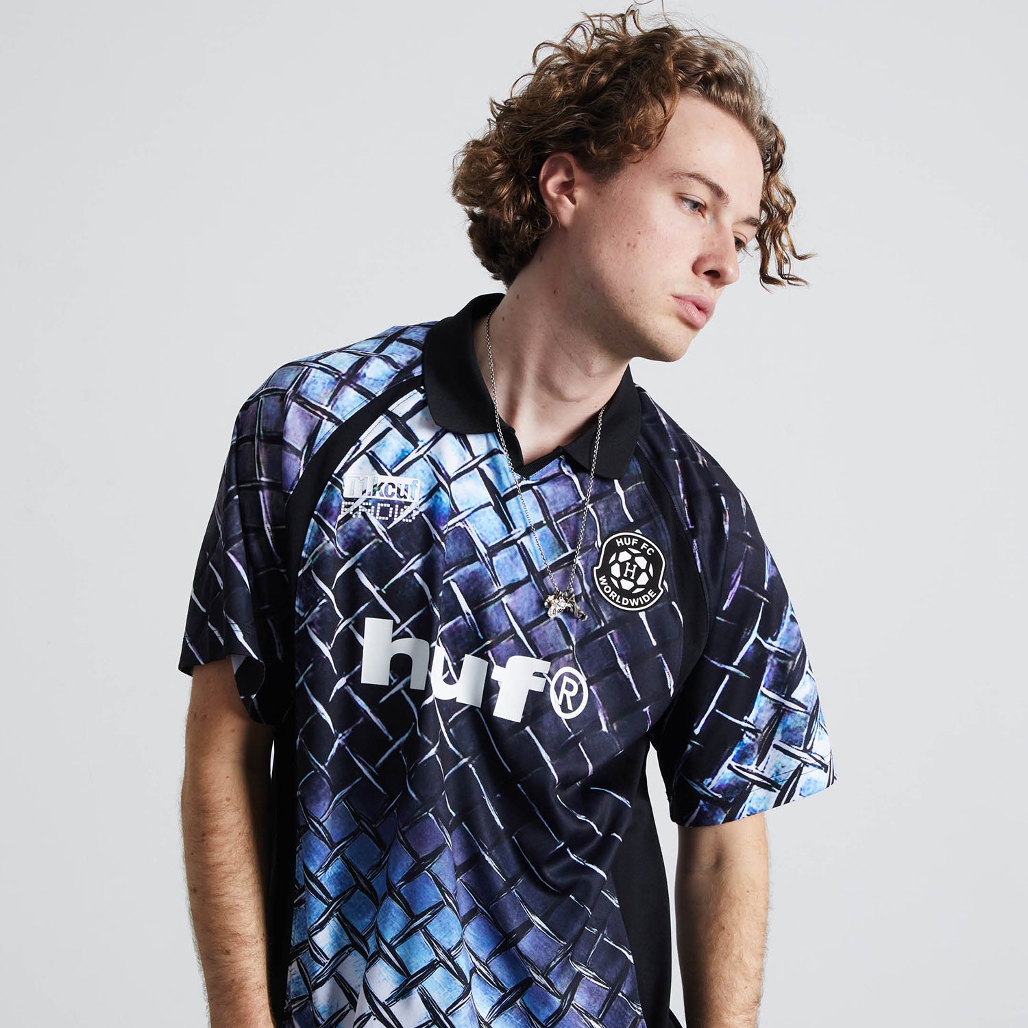 HUF (ハフ) Worldwide JP /TOPS & SHIRTS（トップス&シャツ）/ DIAMOND PLATE JERSEY商品 / BLACK