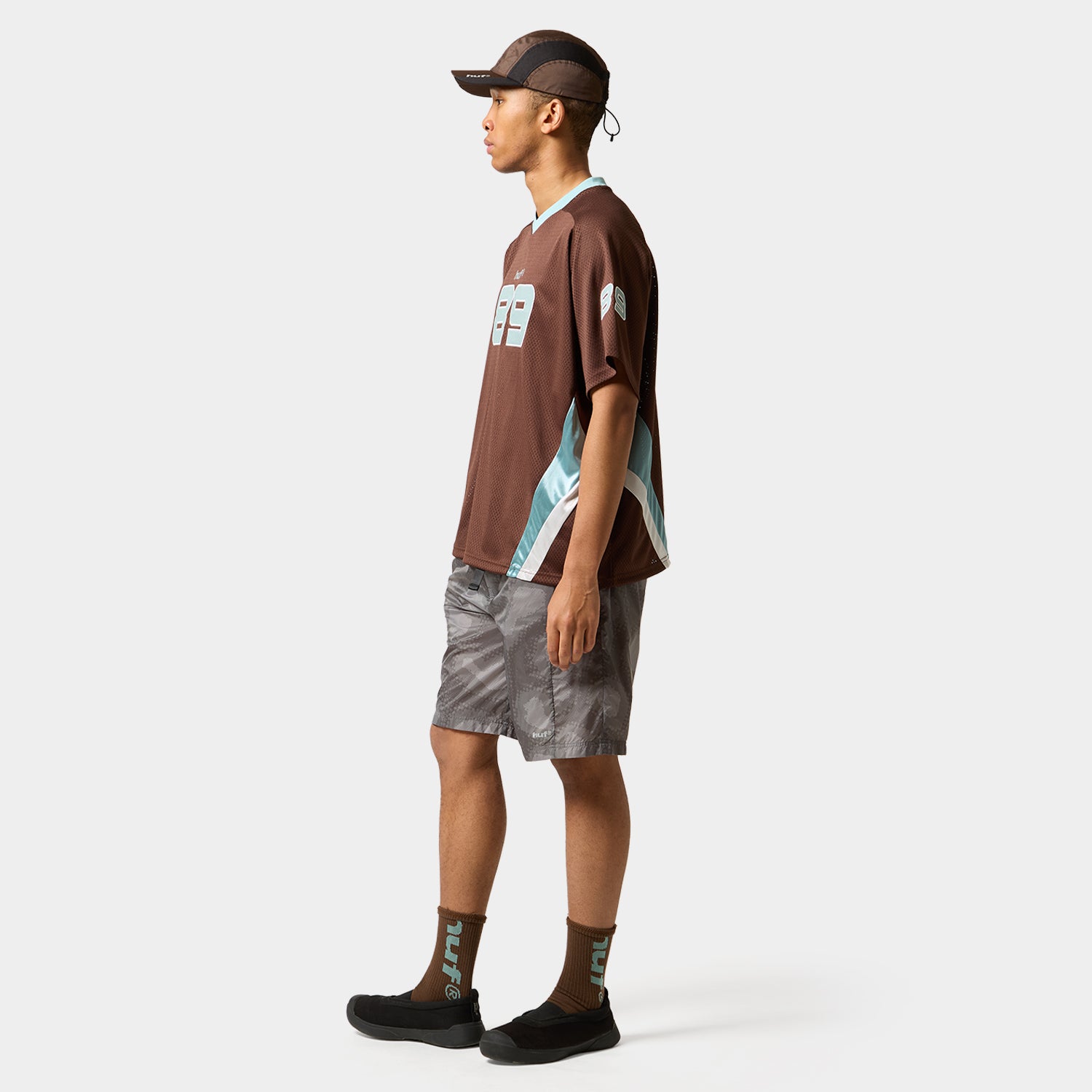 HUF (ハフ) Worldwide JP /TOPS & SHIRTS（トップス&シャツ）/ CROSS CONDITIONS FOOTBALL CREW商品 / BLACK