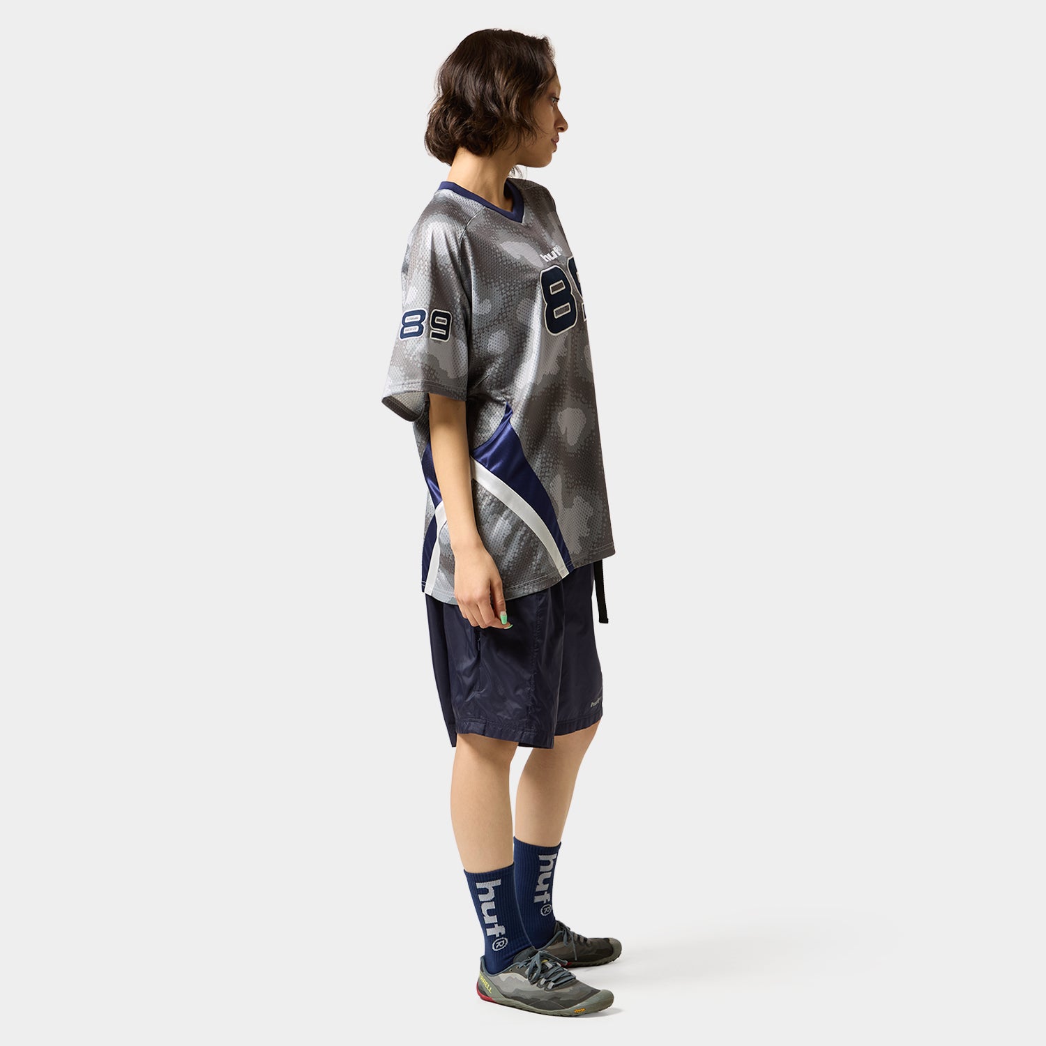 HUF (ハフ) Worldwide JP /TOPS & SHIRTS（トップス&シャツ）/ CROSS CONDITIONS FOOTBALL CREW商品 / BLACK