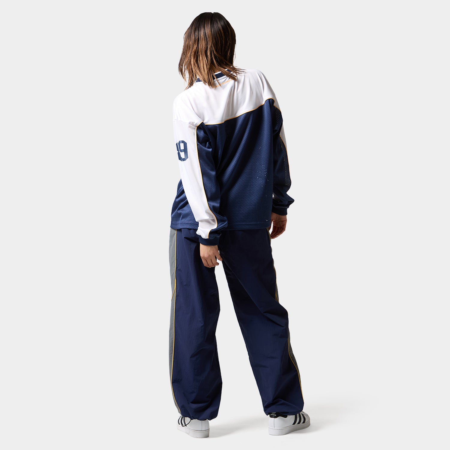 HUF (ハフ) Worldwide JP /TOPS & SHIRTS（トップス&シャツ）/ HUF eightynine FOOTBALL TOP商品 / NAVY