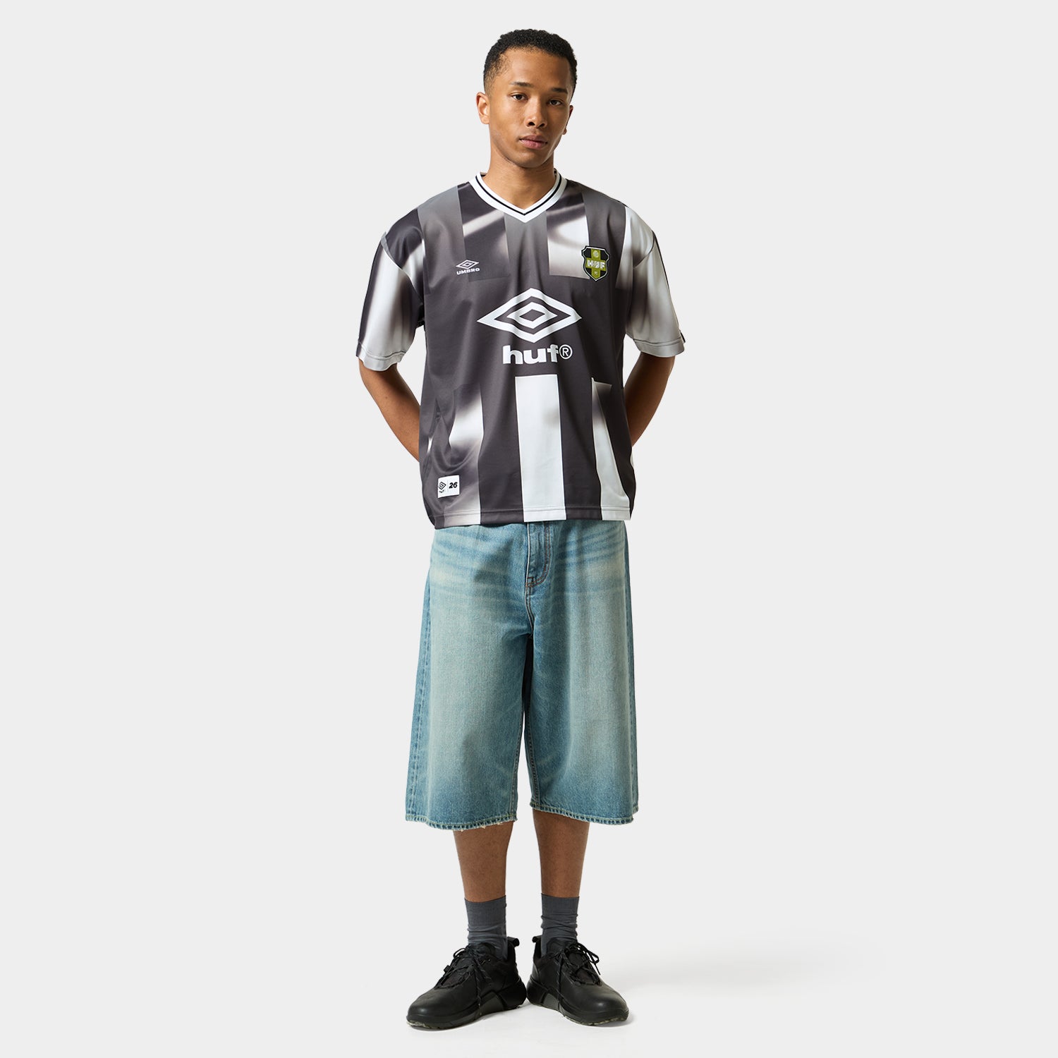 HUF (ハフ) Worldwide JP /TOPS & SHIRTS（トップス&シャツ）/ HUF X UMBRO STRIPE JERSEY商品 / BLACK