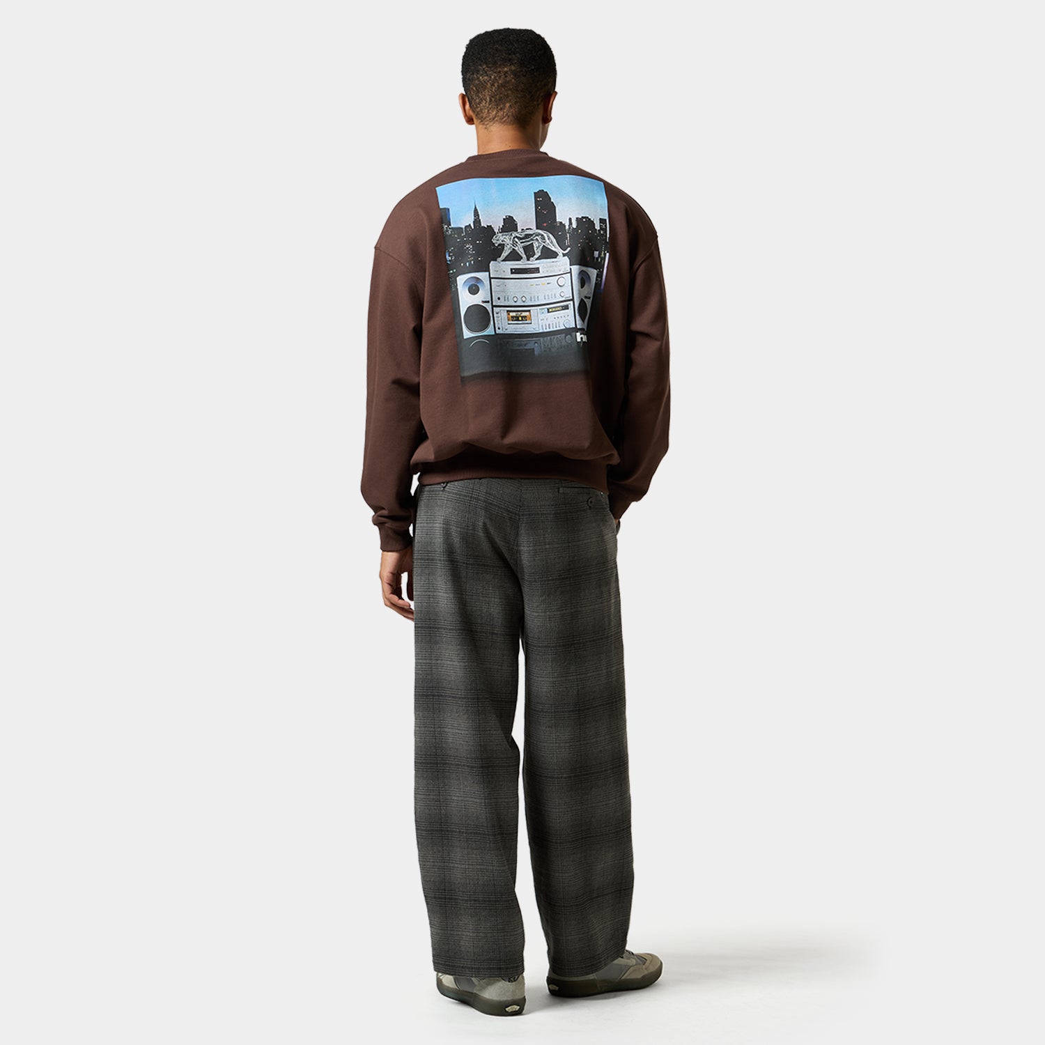 HUF (ハフ) Worldwide JP /KNITS & SWEATERS（ニット&セーター）/ MIDNIGHT RADIO CREW商品 / BLACK