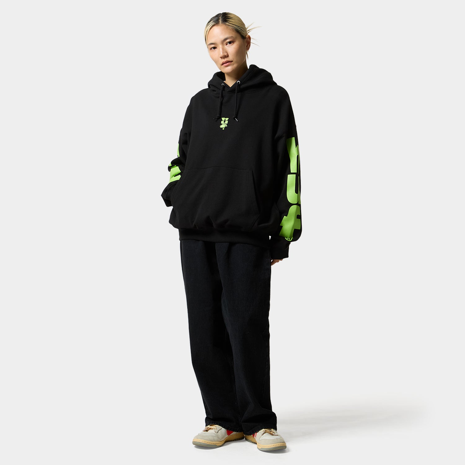 HUF (ハフ) Worldwide JP /HOODIES（パーカー）/ 【オンラインストア限定】MEGABLAST HOODIE商品 / BLACK