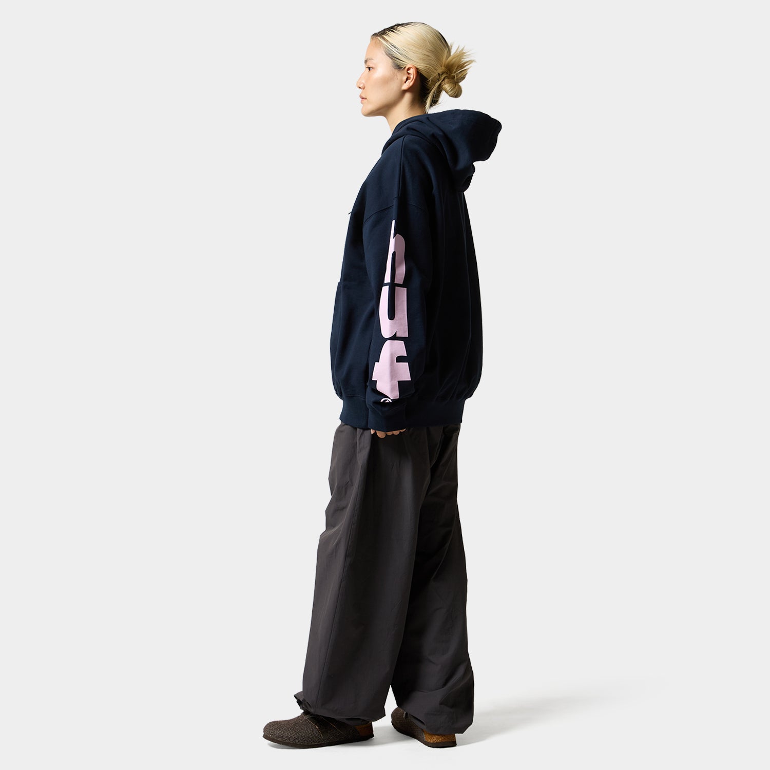 HUF (ハフ) Worldwide JP /HOODIES（パーカー）/ 【オンラインストア限定】MEGABLAST HOODIE商品 / BLACK