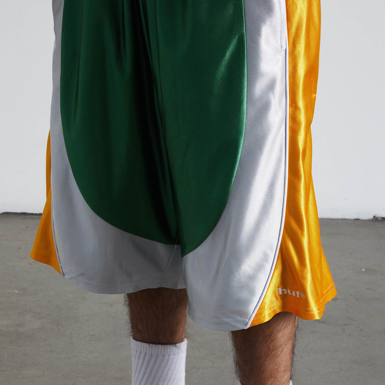 HUF (ハフ) Worldwide JP /SHORTS（ショーツ）/ BRADLEY BASKETBALL SHORT商品 / ACID GREEN