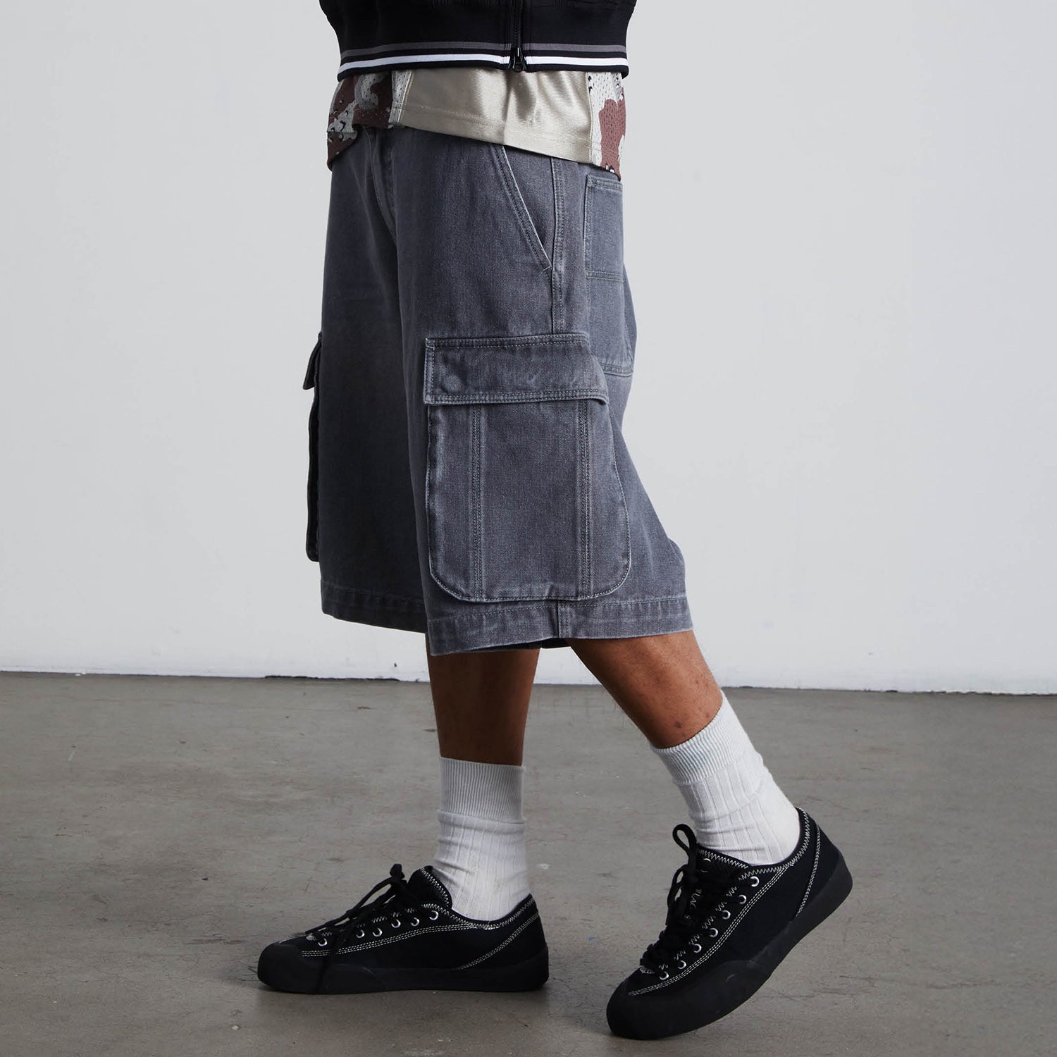 HUF (ハフ) Worldwide JP /SHORTS（ショーツ）/ OVAL DENIM CARGO SHORT商品 / INDIGO