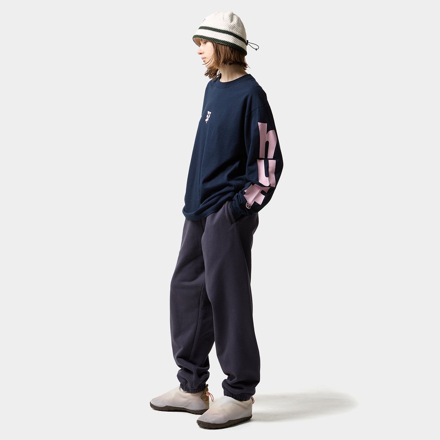 HUF (ハフ) Worldwide JP /PANTS（パンツ）/ EXHAUST FLEECE PANT商品 / NAVY