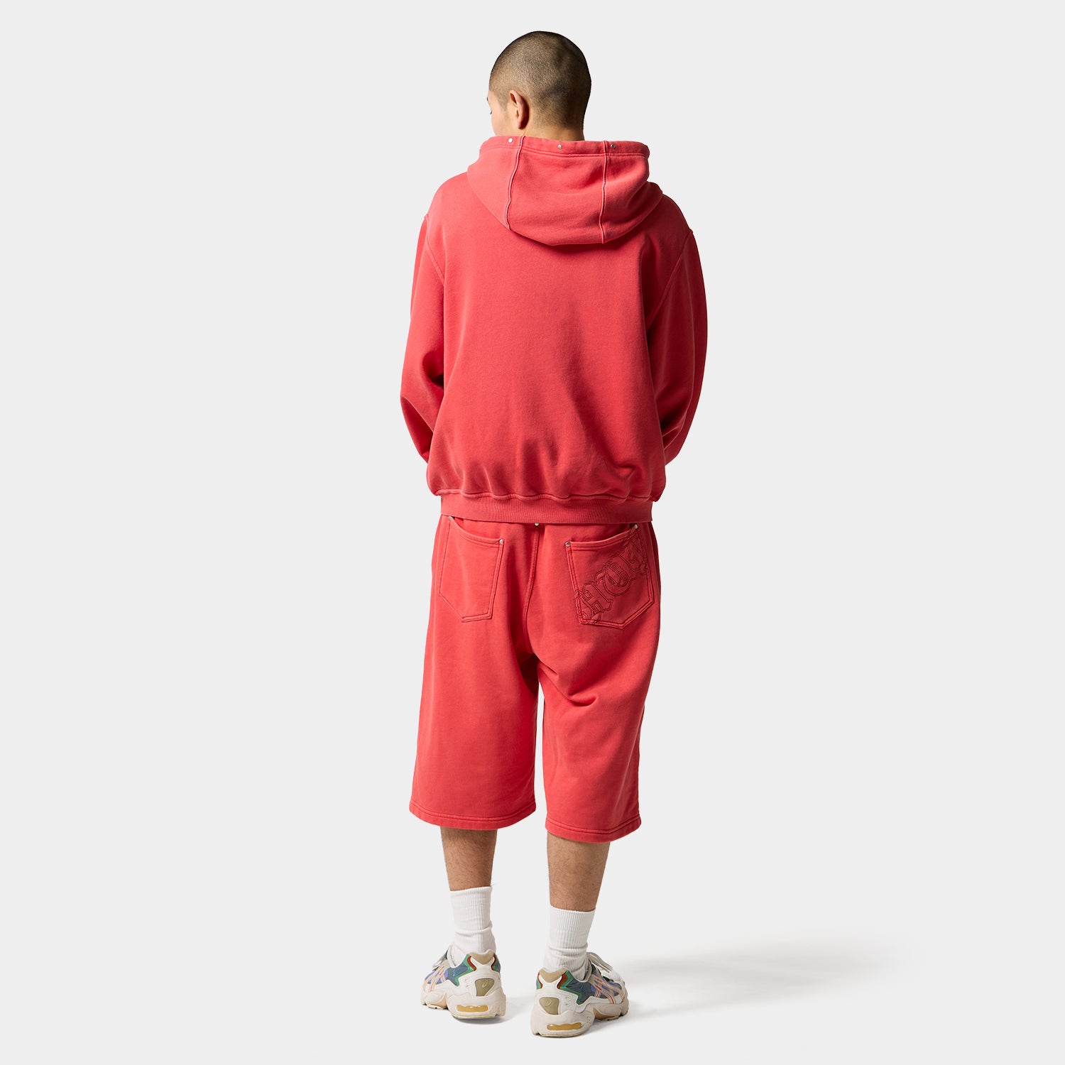 HUF (ハフ) Worldwide JP /SHORTS（ショーツ）/ STUDDED 3/4 FLEECE PANT商品 / BLACK