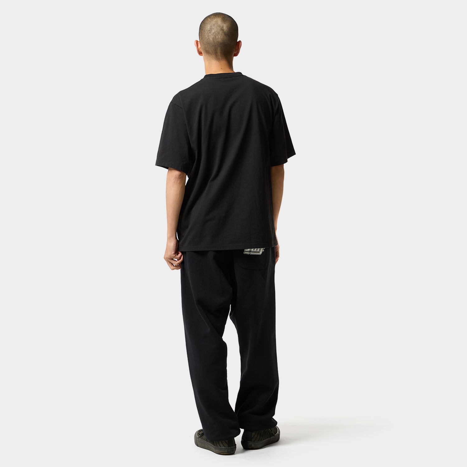 HUF (ハフ) Worldwide JP /T-SHIRTS（Tシャツ）/ H DOT TEE商品 / BLACK