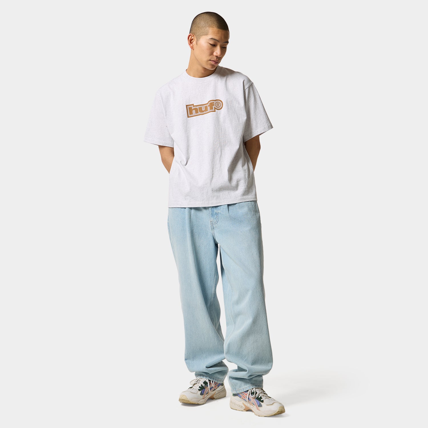 HUF (ハフ) Worldwide JP /T-SHIRTS（Tシャツ）/ 89 OUTLINE TEE商品 / BLACK