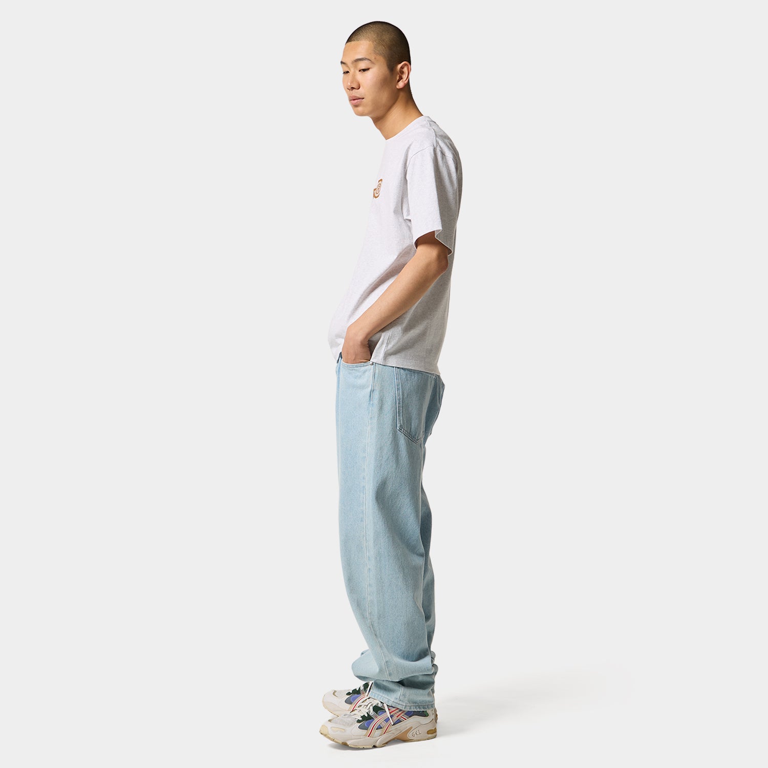 HUF (ハフ) Worldwide JP /T-SHIRTS（Tシャツ）/ 89 OUTLINE TEE商品 / BLACK