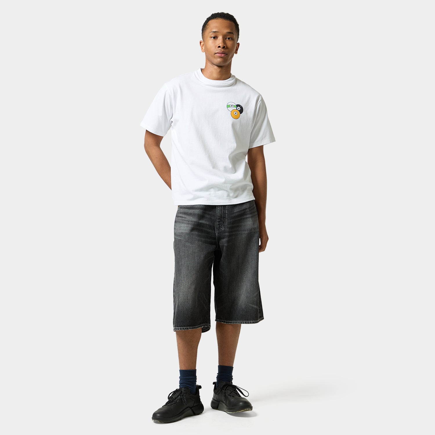 HUF (ハフ) Worldwide JP /T-SHIRTS（Tシャツ）/ RACK EM UP TEE商品 / WHITE