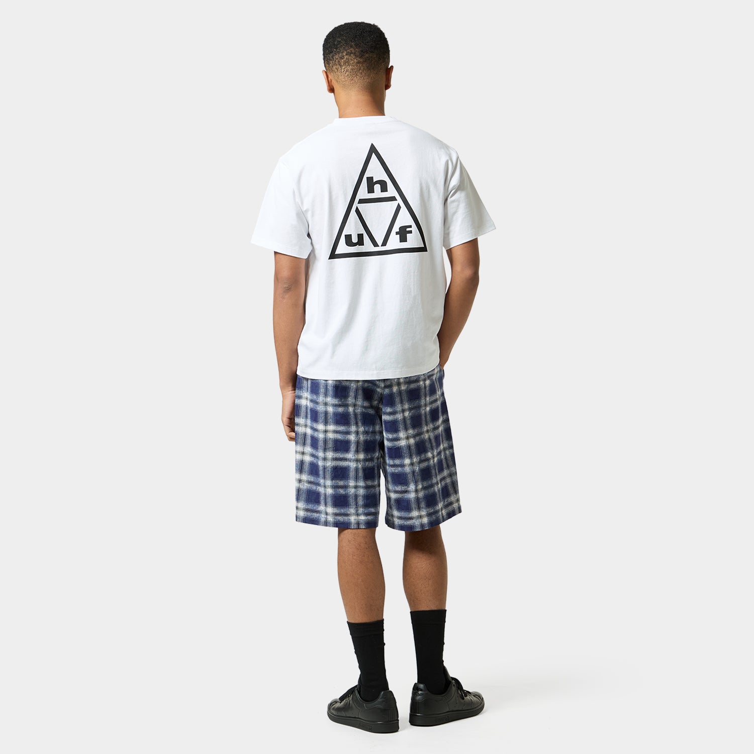 HUF (ハフ) Worldwide JP /T-SHIRTS（Tシャツ）/ TRIPLE TRIANGLE SS TEE商品 / BLACK