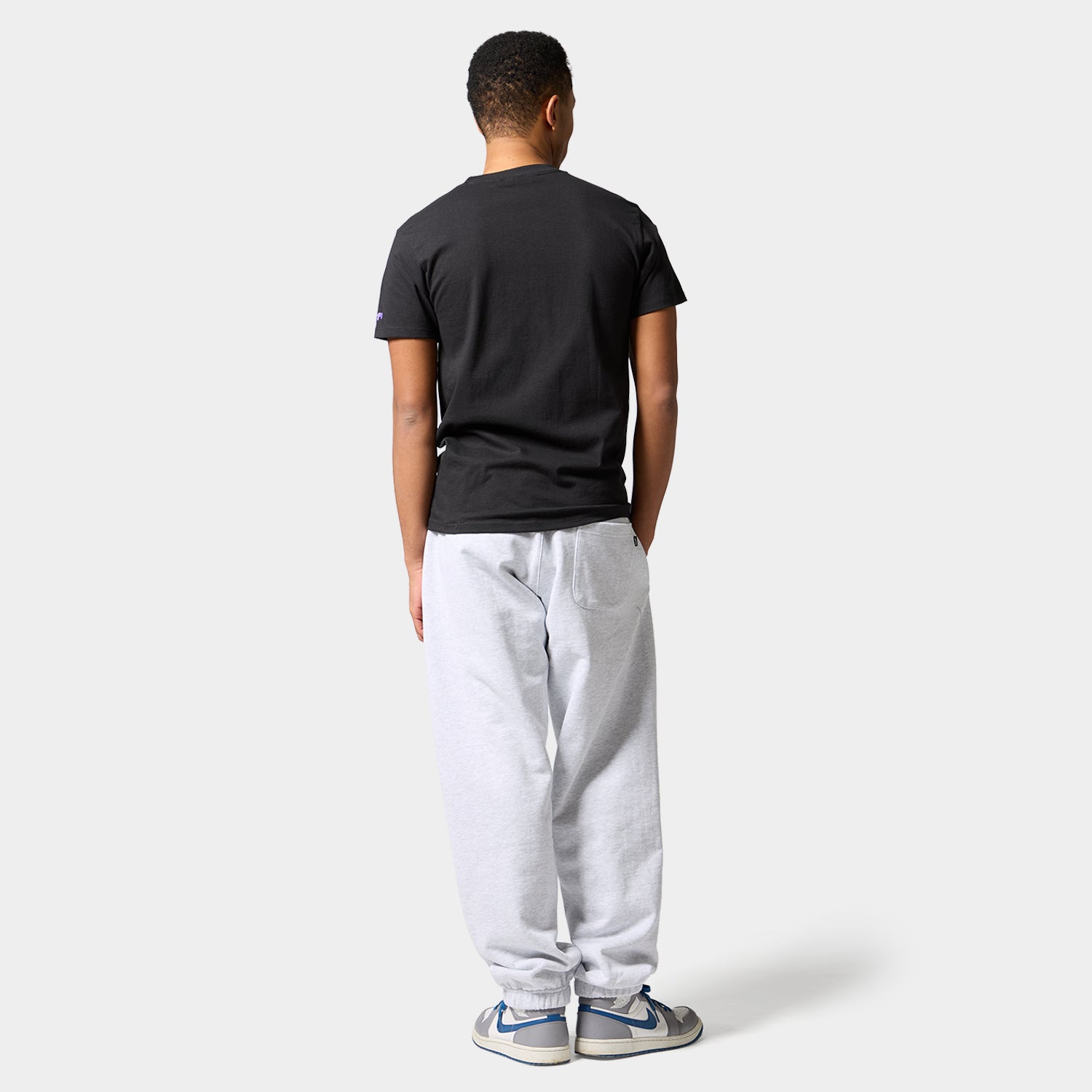HUF (ハフ) Worldwide JP /T-SHIRTS（Tシャツ）/ HUF X NIGHTMARE BEFORE CHRISTMAS DREAM TEE商品 / BLACK