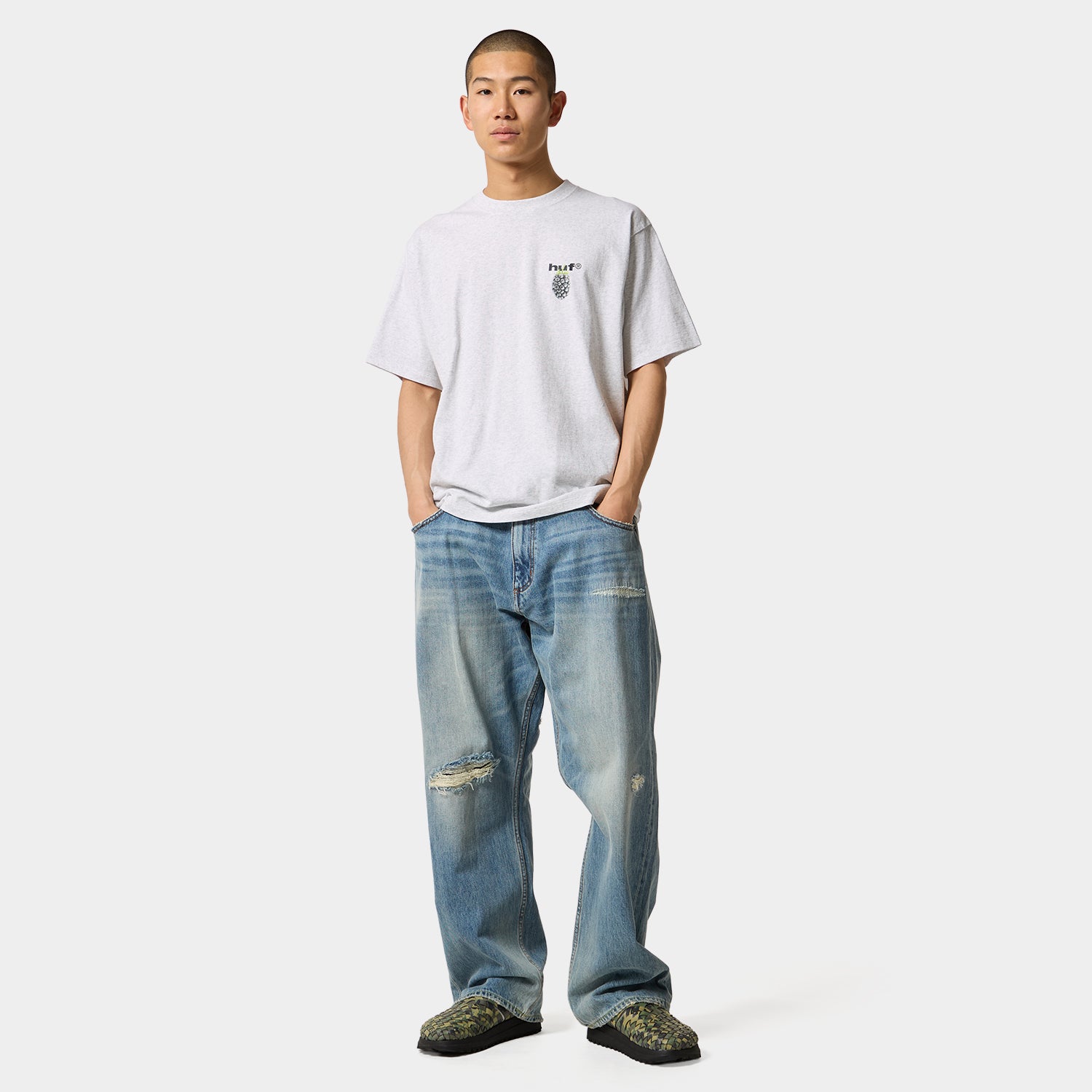 HUF (ハフ) Worldwide JP /T-SHIRTS（Tシャツ）/ BLACK BERRY TEE商品 / ASH GREY