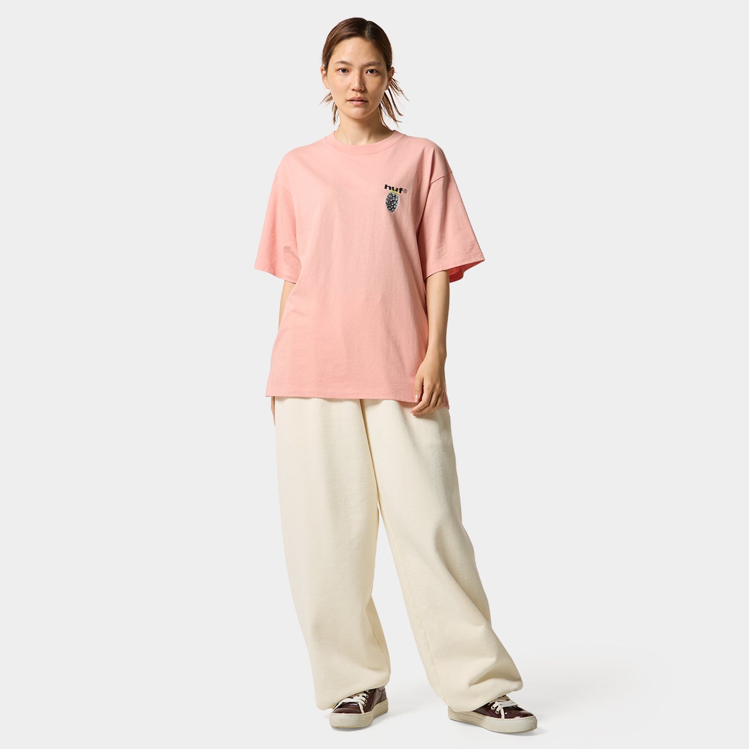 HUF (ハフ) Worldwide JP /T-SHIRTS（Tシャツ）/ BLACK BERRY TEE商品 / ASH GREY