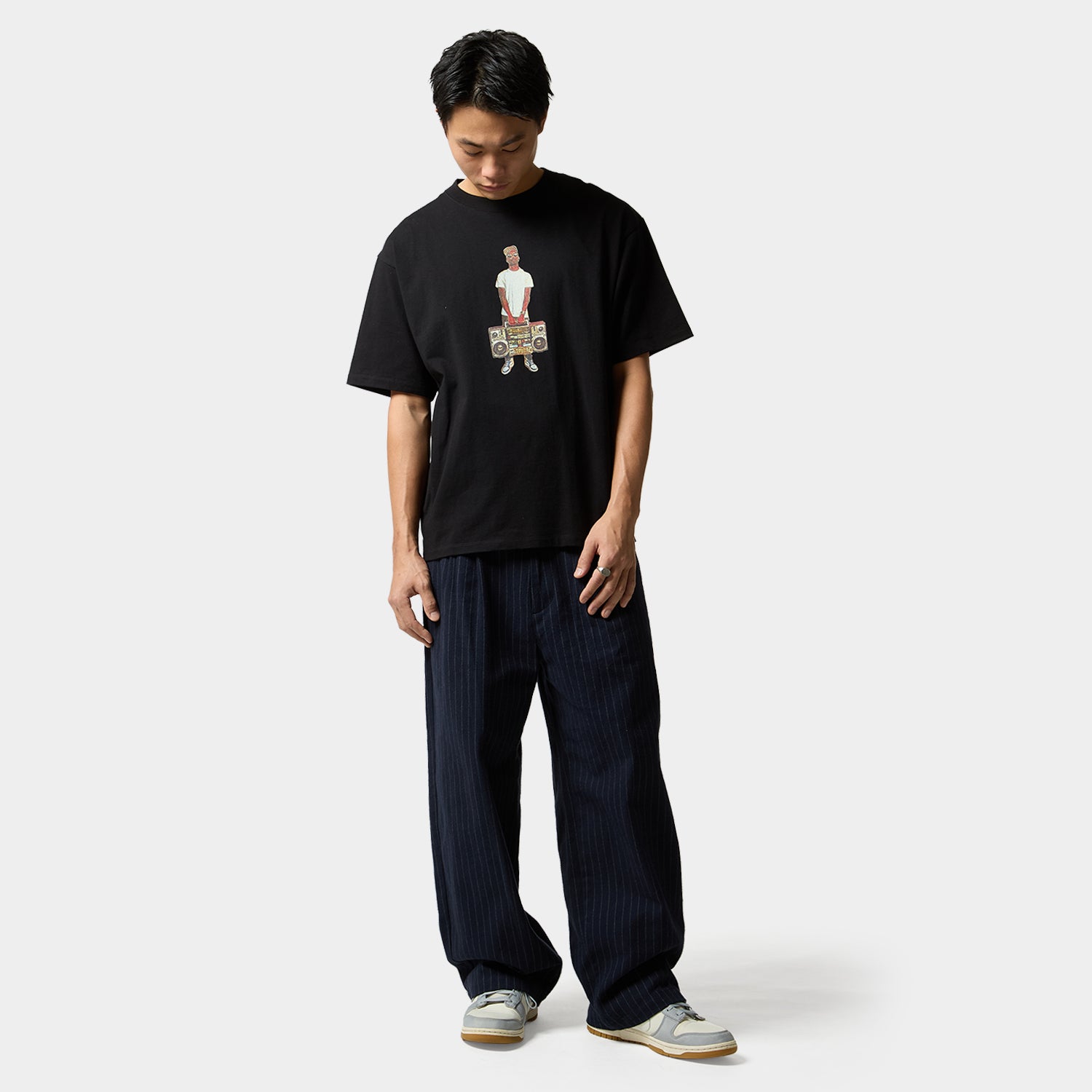 HUF (ハフ) Worldwide JP /T-SHIRTS（Tシャツ）/ HUF X J.ROCC X STONES THROW TEE商品 / WHITE