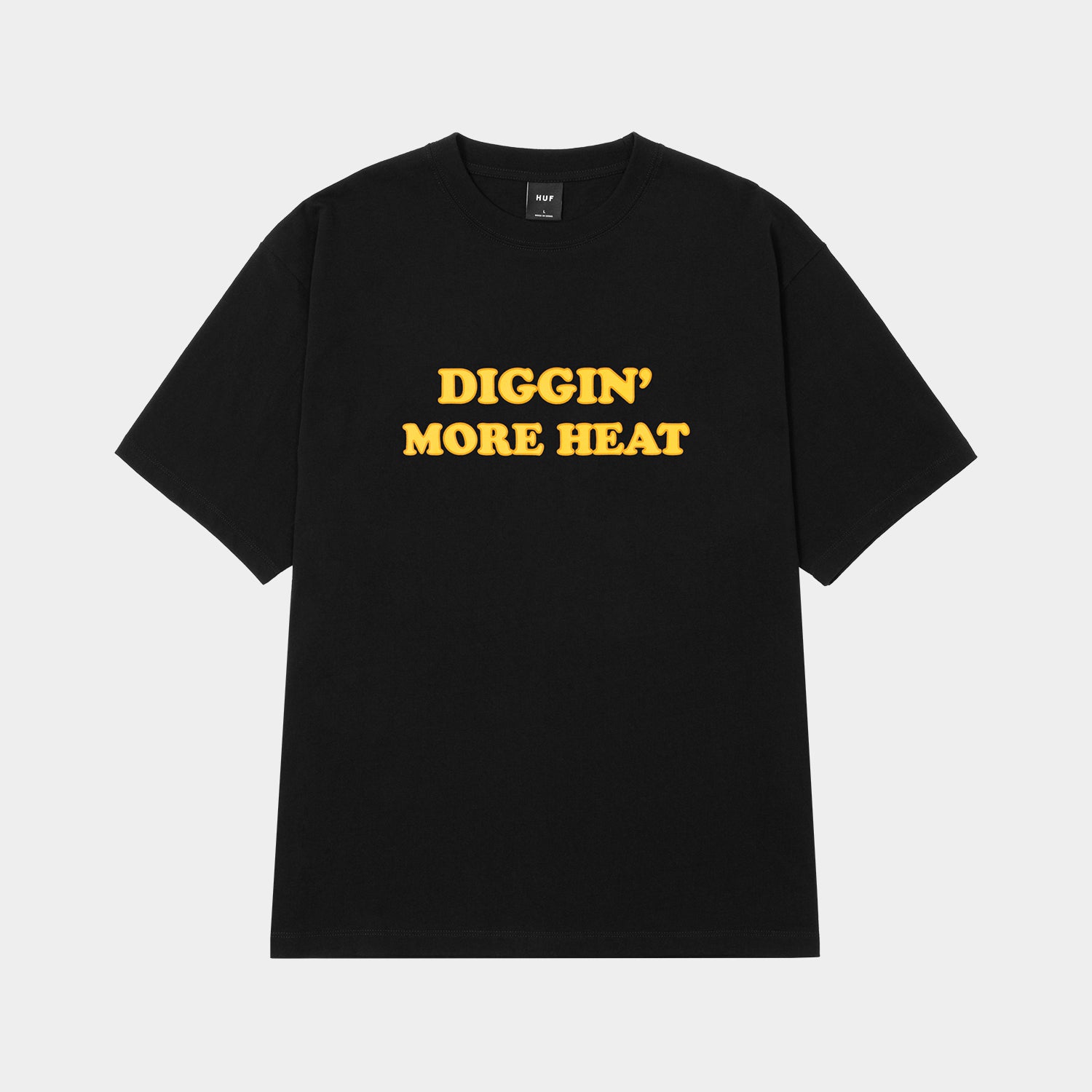 HUF (ハフ) Worldwide JP /T-SHIRTS（Tシャツ）/ HUF X STONES THROW X MURO X J.ROCC TEE - WITH "DIGGIN MORE HEAT” CASSETTE商品 / BLACK
