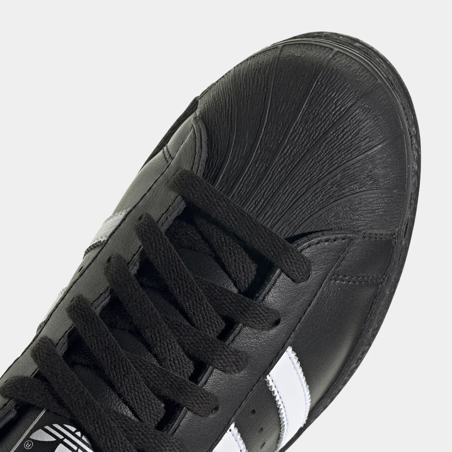 HUF (ハフ) Worldwide JP /FOOTWEAR（スニーカー）/ ADIDAS SUPERSTAR 82商品 / BLACK
